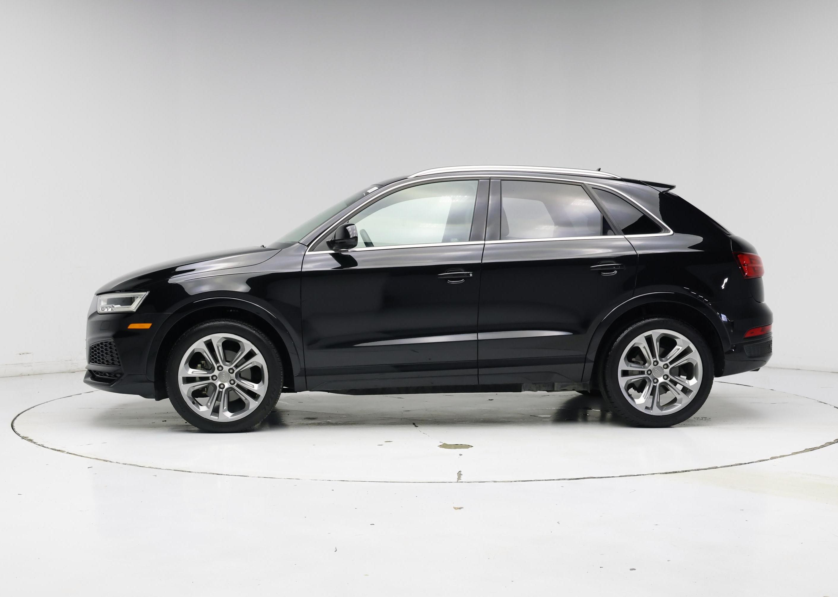 Thumbnail: 2018 Audi Q3 - 3