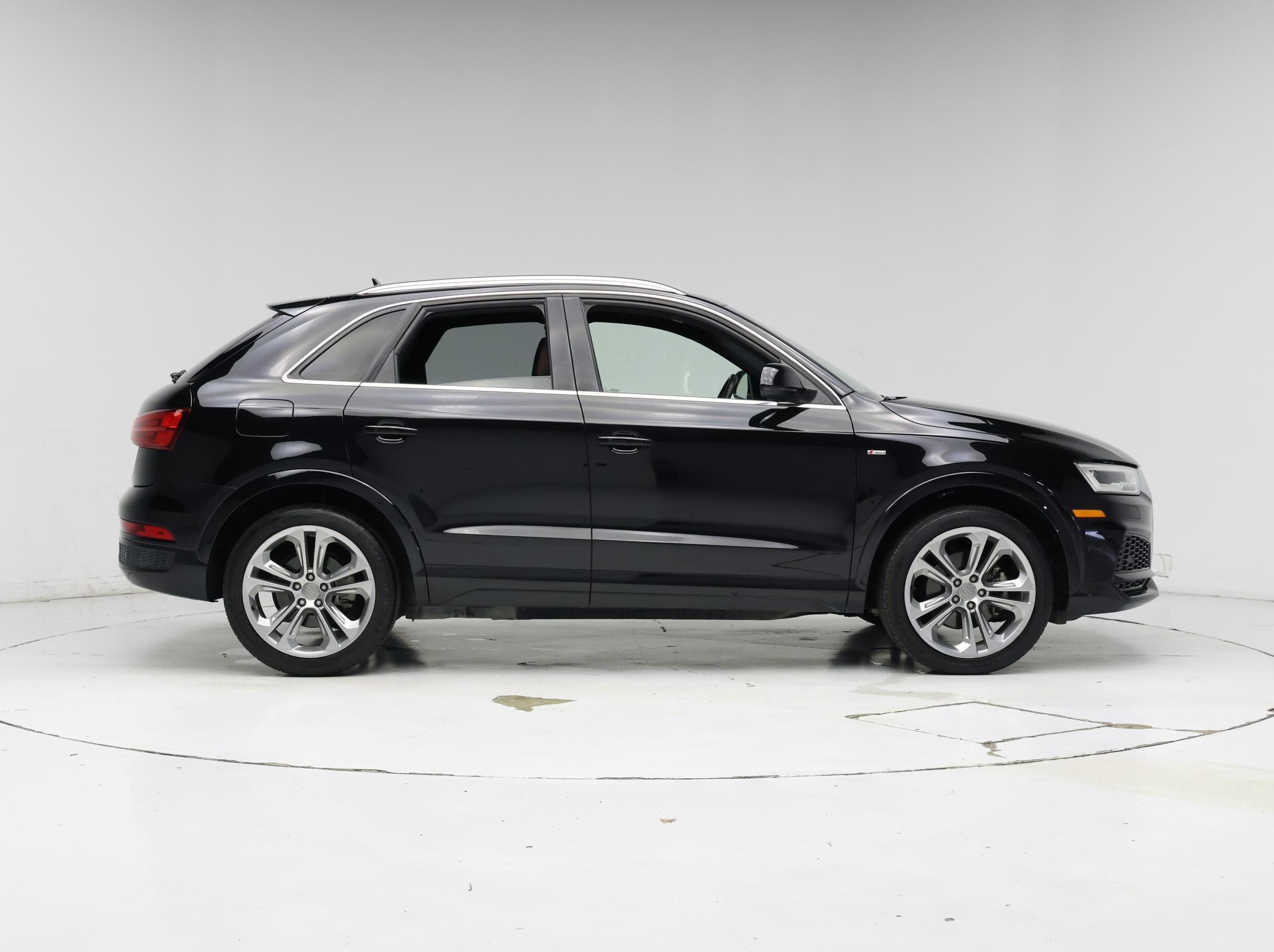 Thumbnail: 2018 Audi Q3 - 7