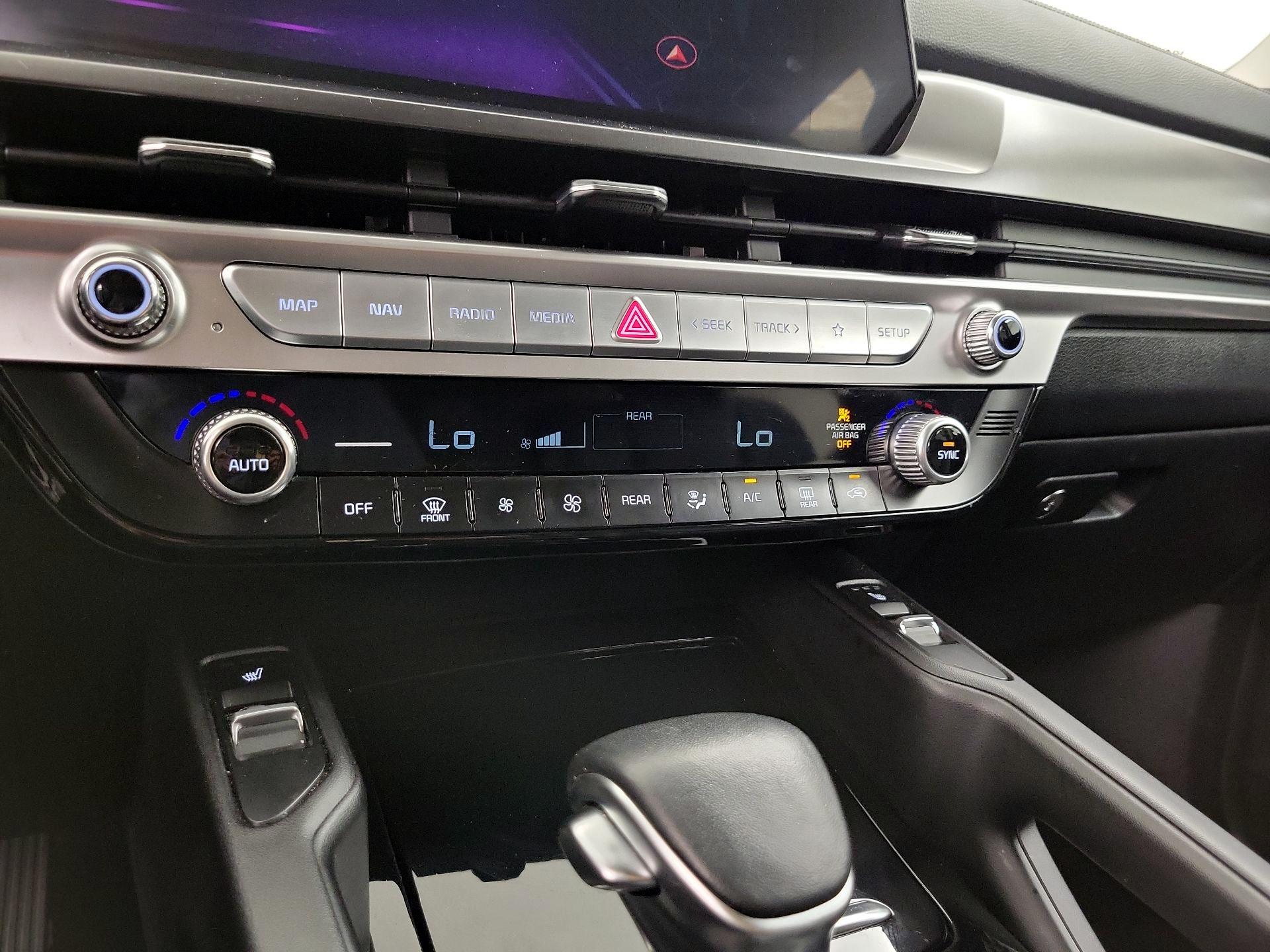 Thumbnail: 2024 Kia Telluride - 17