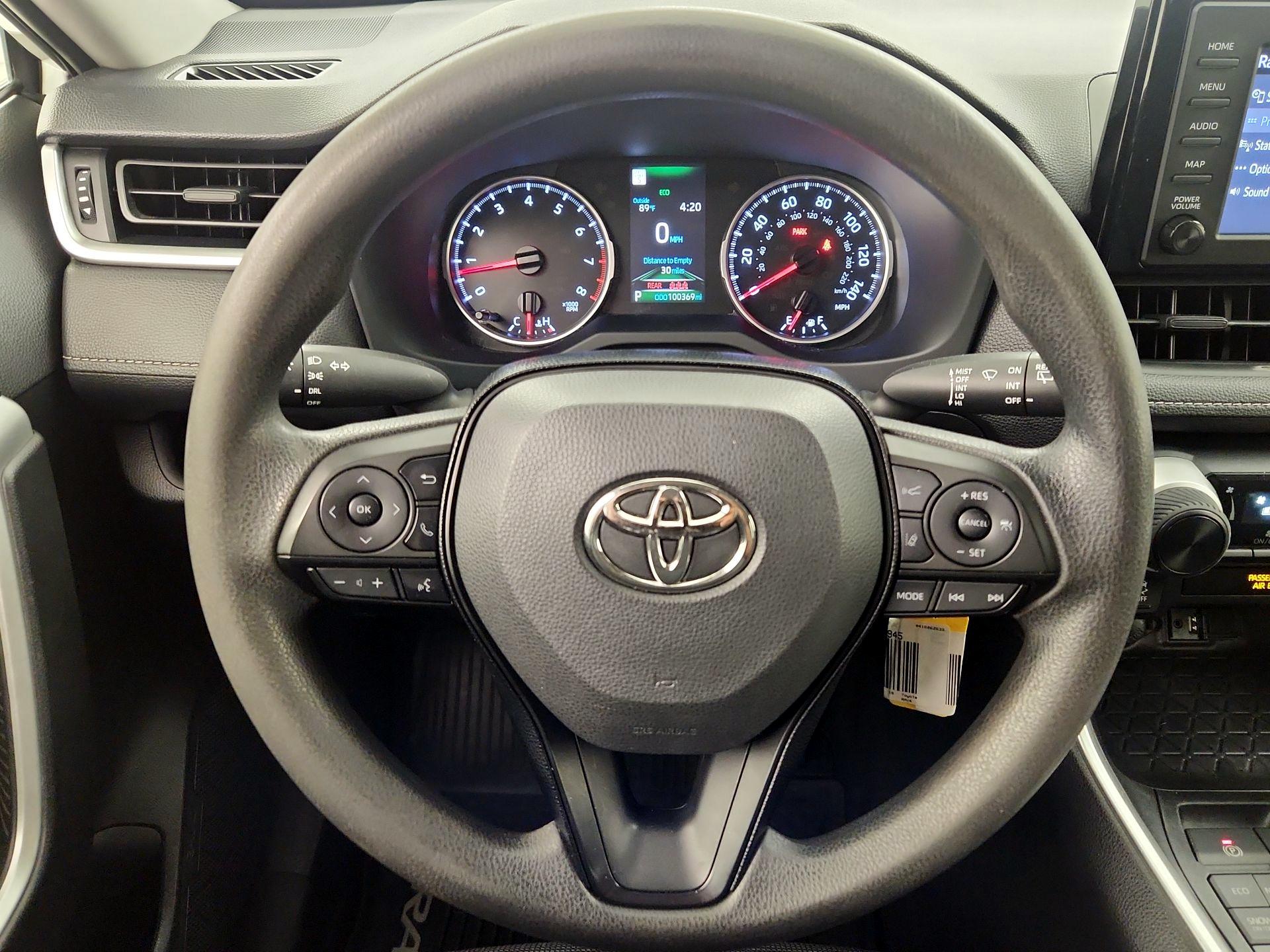 Thumbnail: 2019 Toyota RAV4 - 10