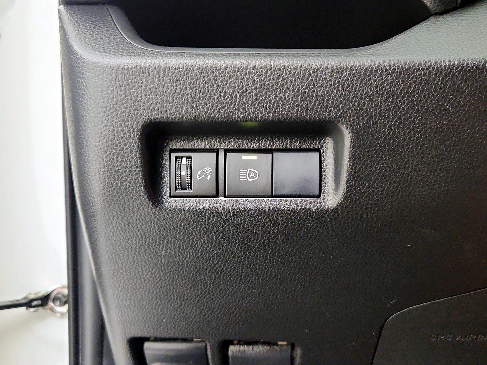 Thumbnail: 2019 Toyota RAV4 - 13