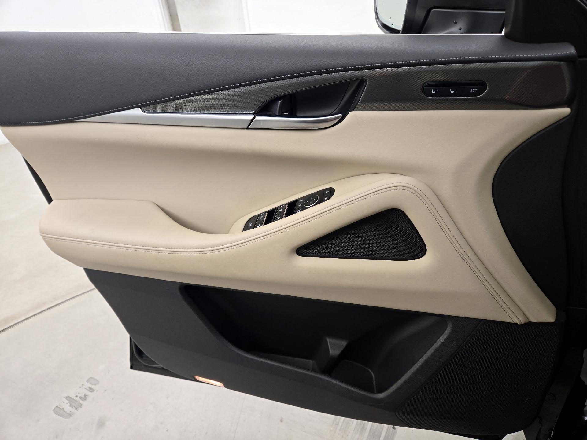 Thumbnail: 2023 INFINITI QX60 - 12