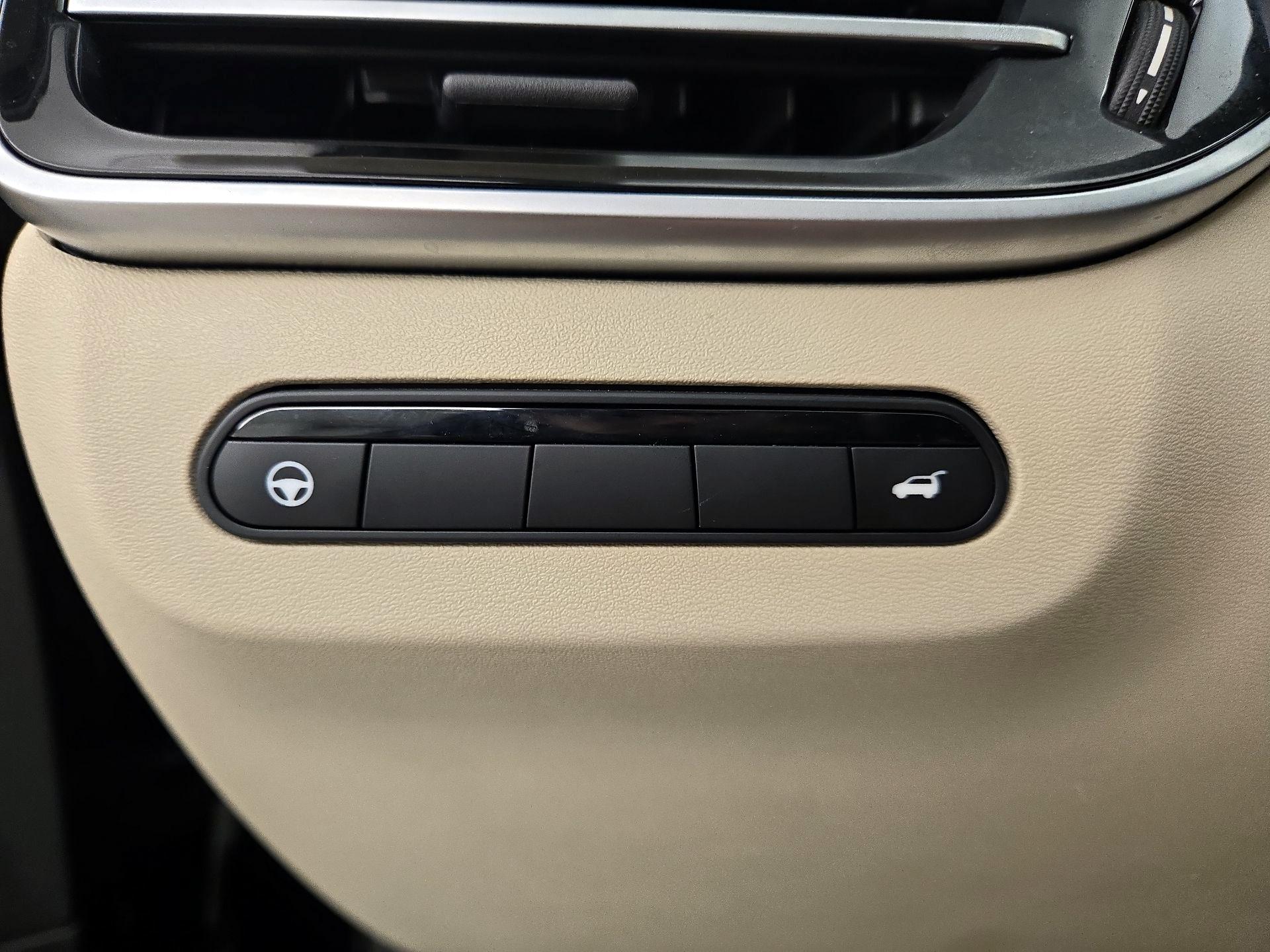 Thumbnail: 2023 INFINITI QX60 - 13