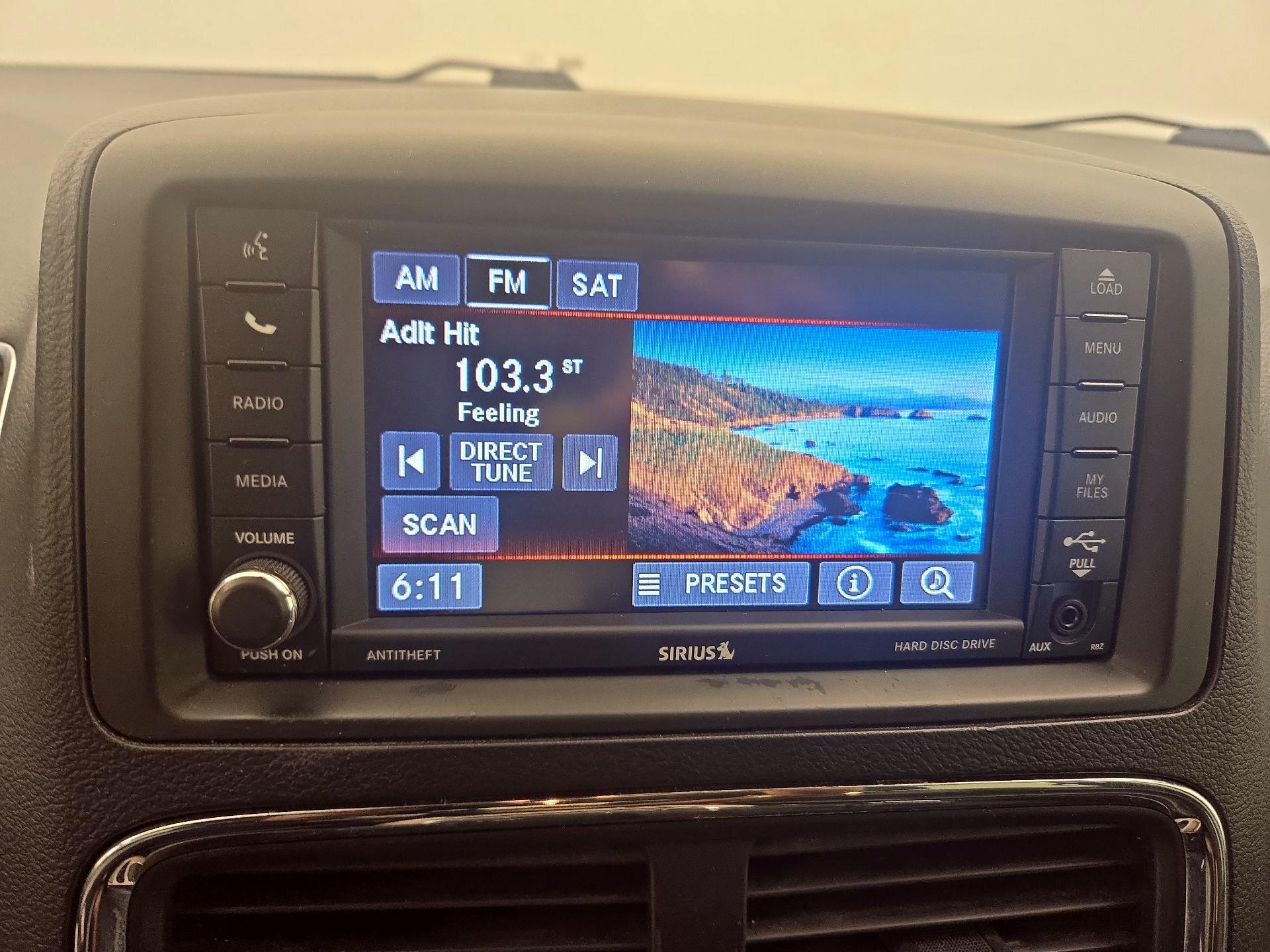 Thumbnail: 2019 Dodge Grand Caravan - 15