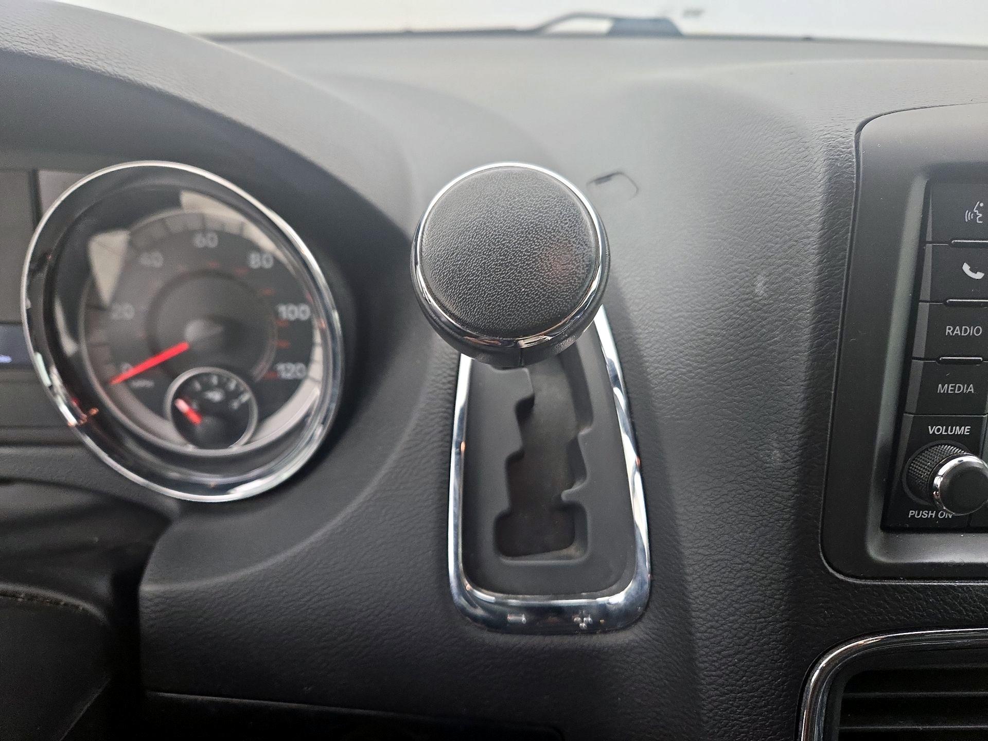 Thumbnail: 2019 Dodge Grand Caravan - 17