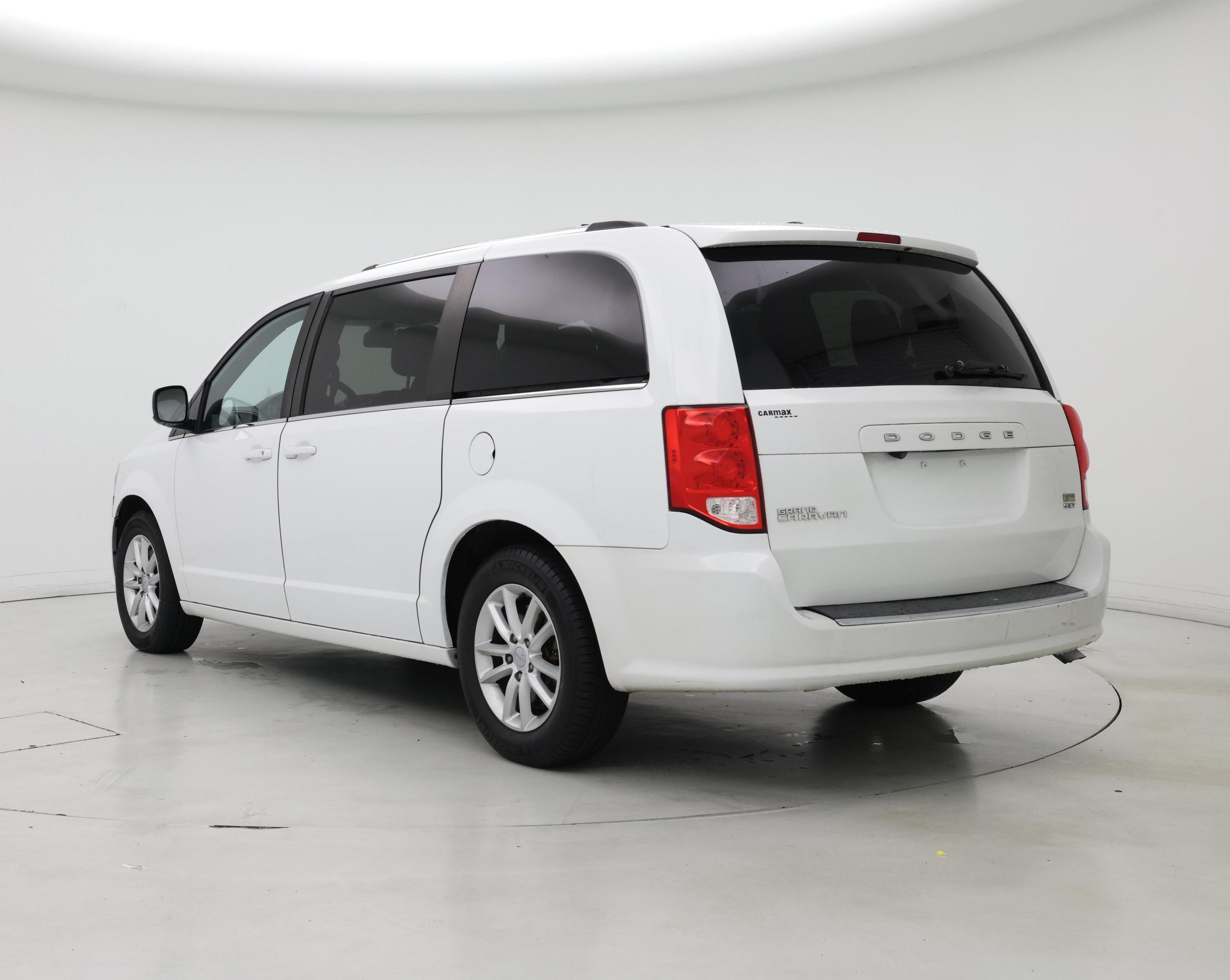 Thumbnail: 2019 Dodge Grand Caravan - 2