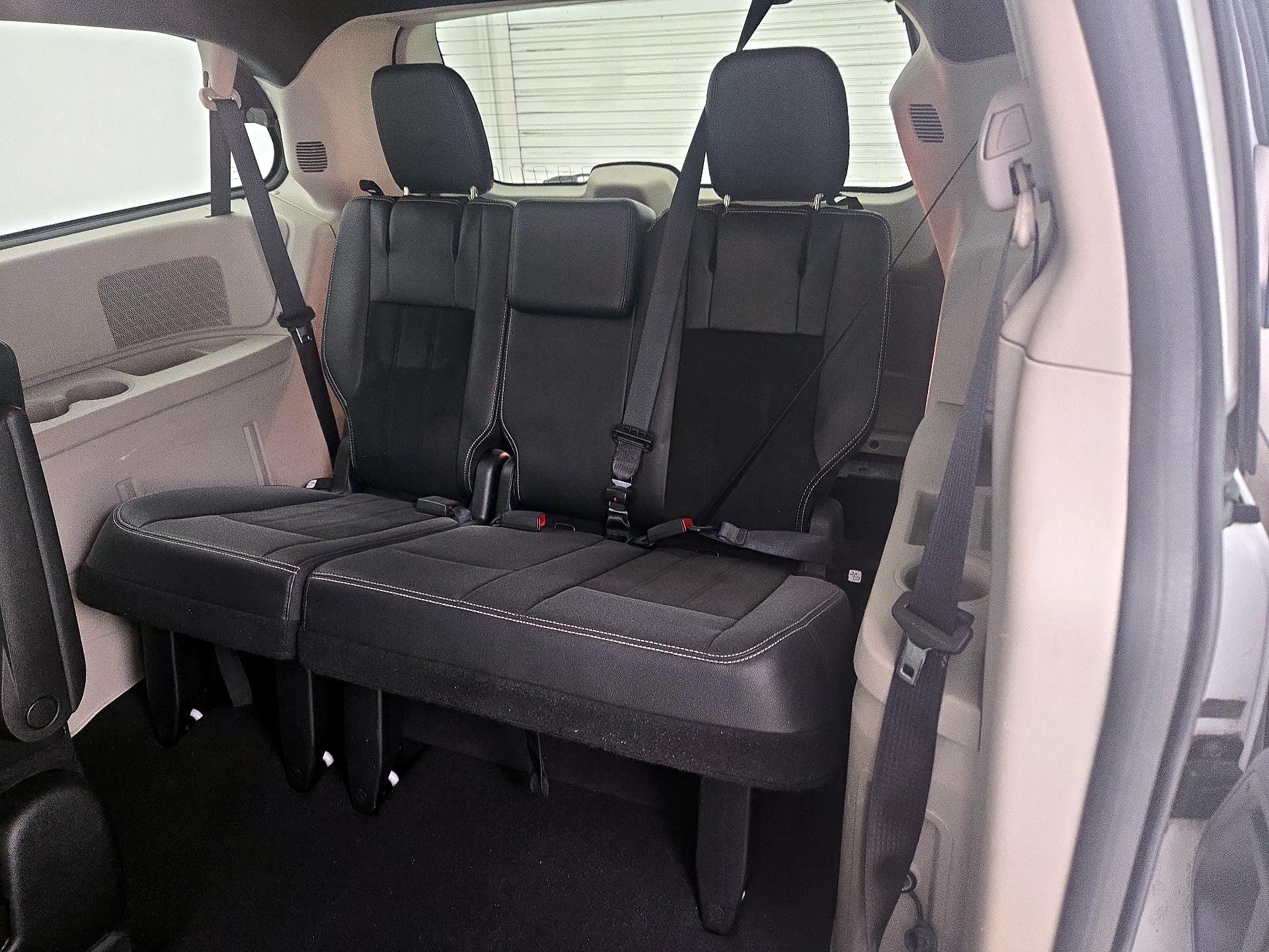 Thumbnail: 2019 Dodge Grand Caravan - 20