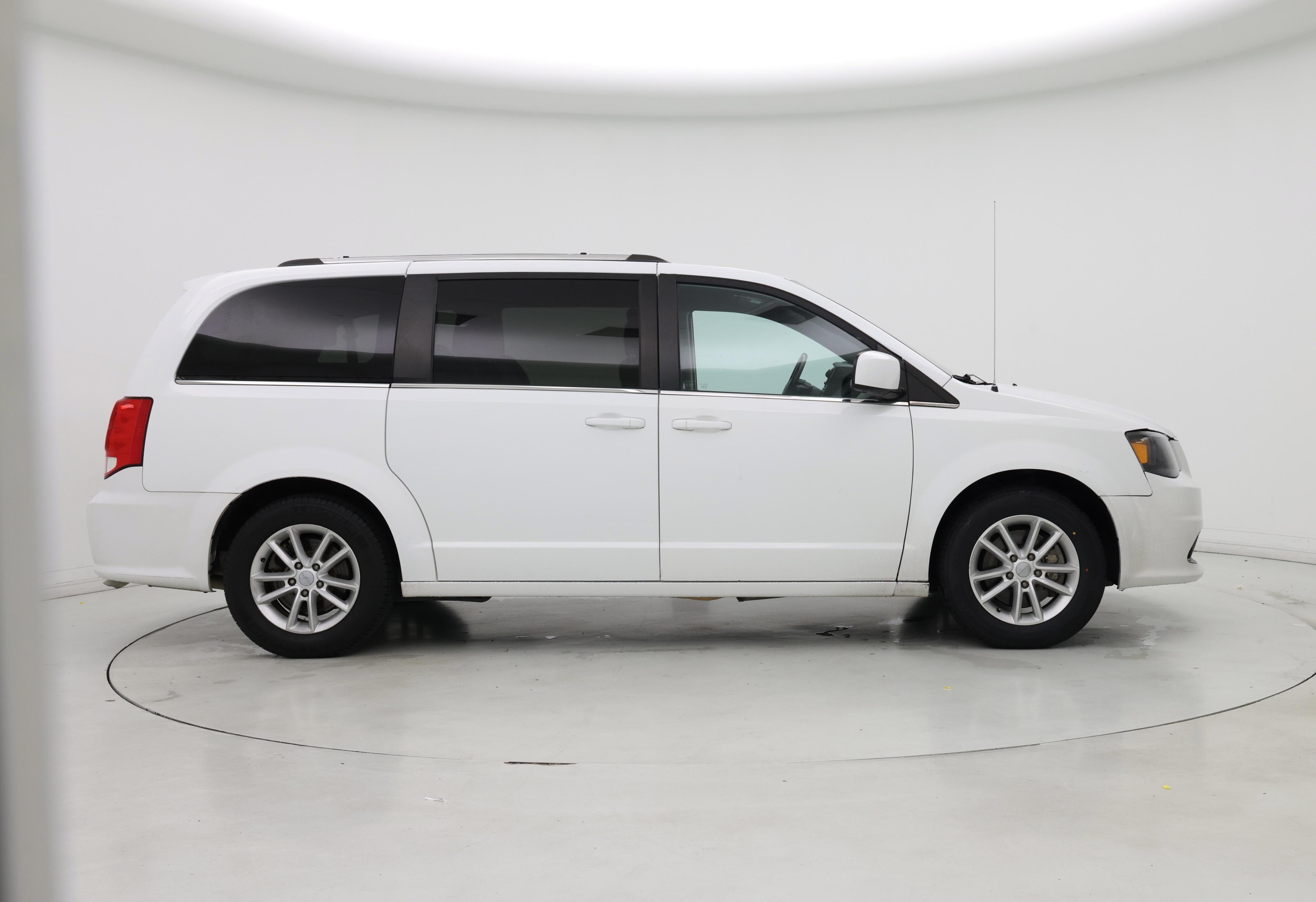 Thumbnail: 2019 Dodge Grand Caravan - 7