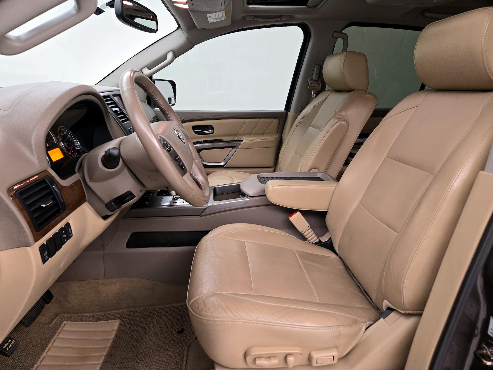 2015 Nissan Armada SL - Photo 12