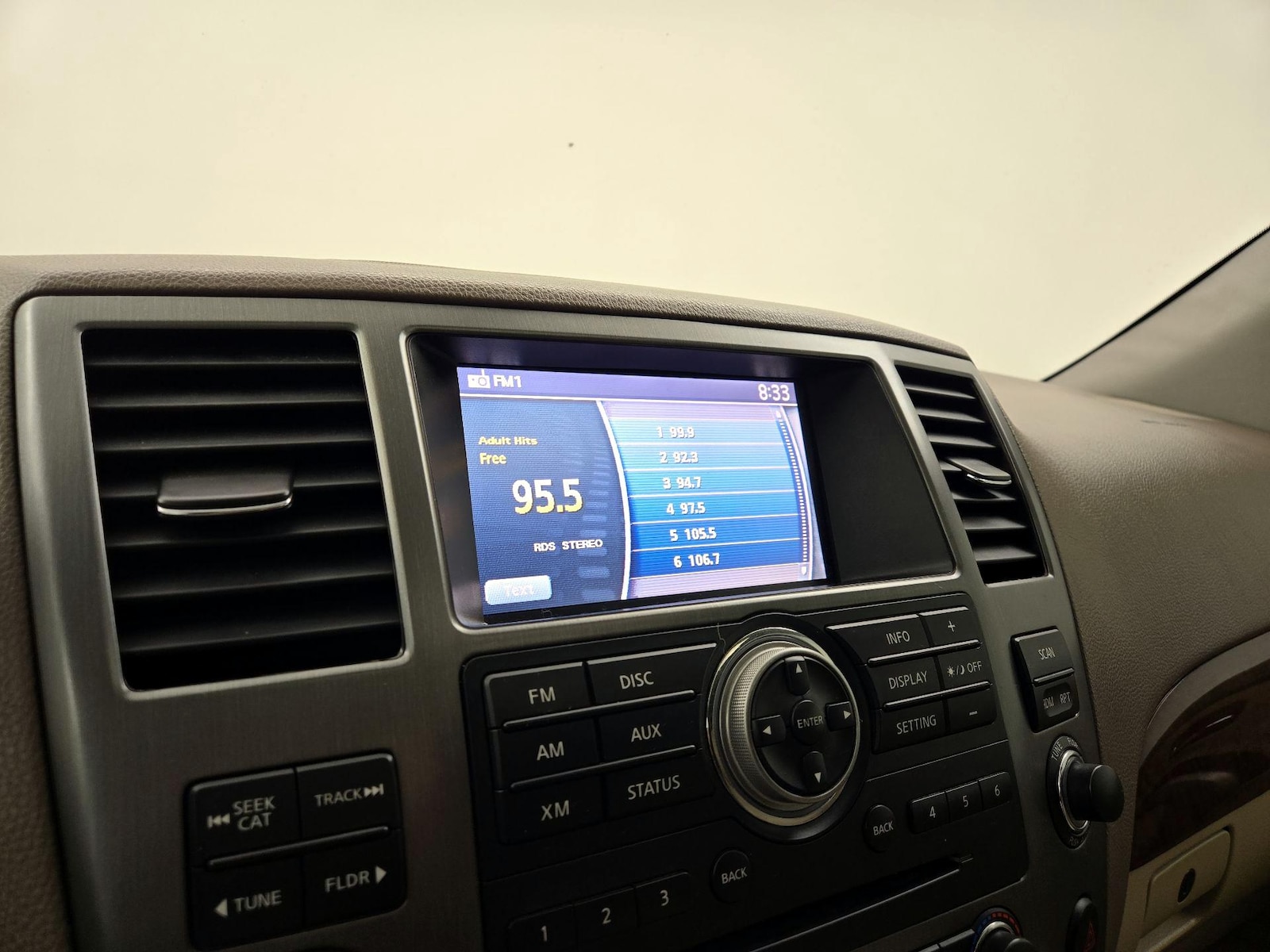 2015 Nissan Armada SL - Photo 16