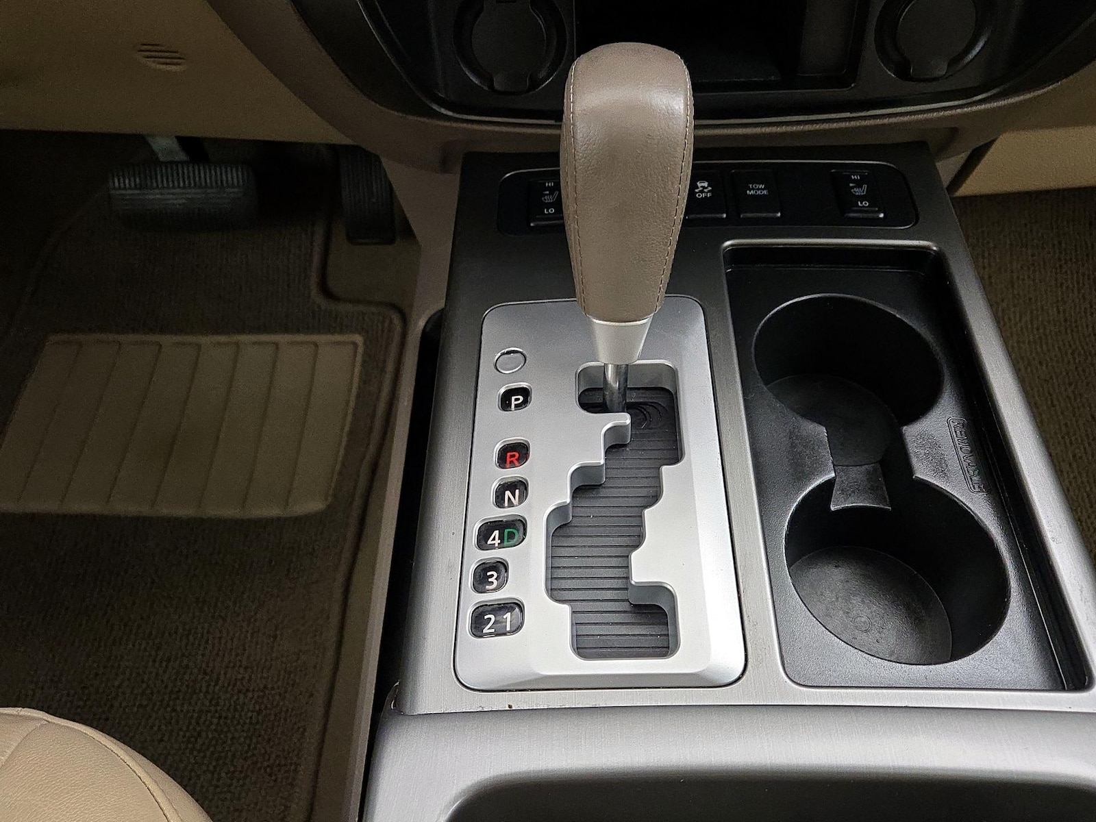2015 Nissan Armada SL - Photo 18
