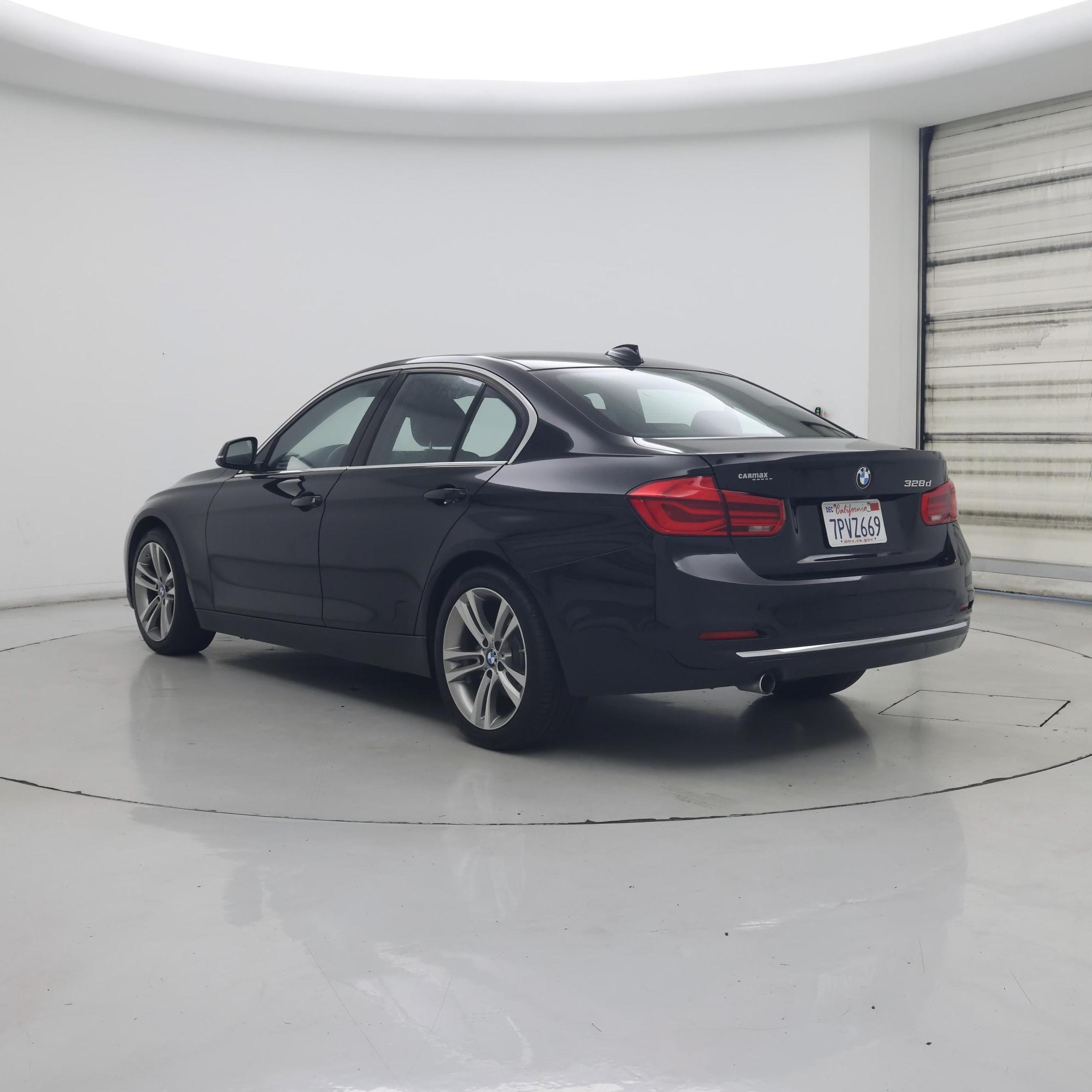 Thumbnail: 2016 BMW 3 Series - 2