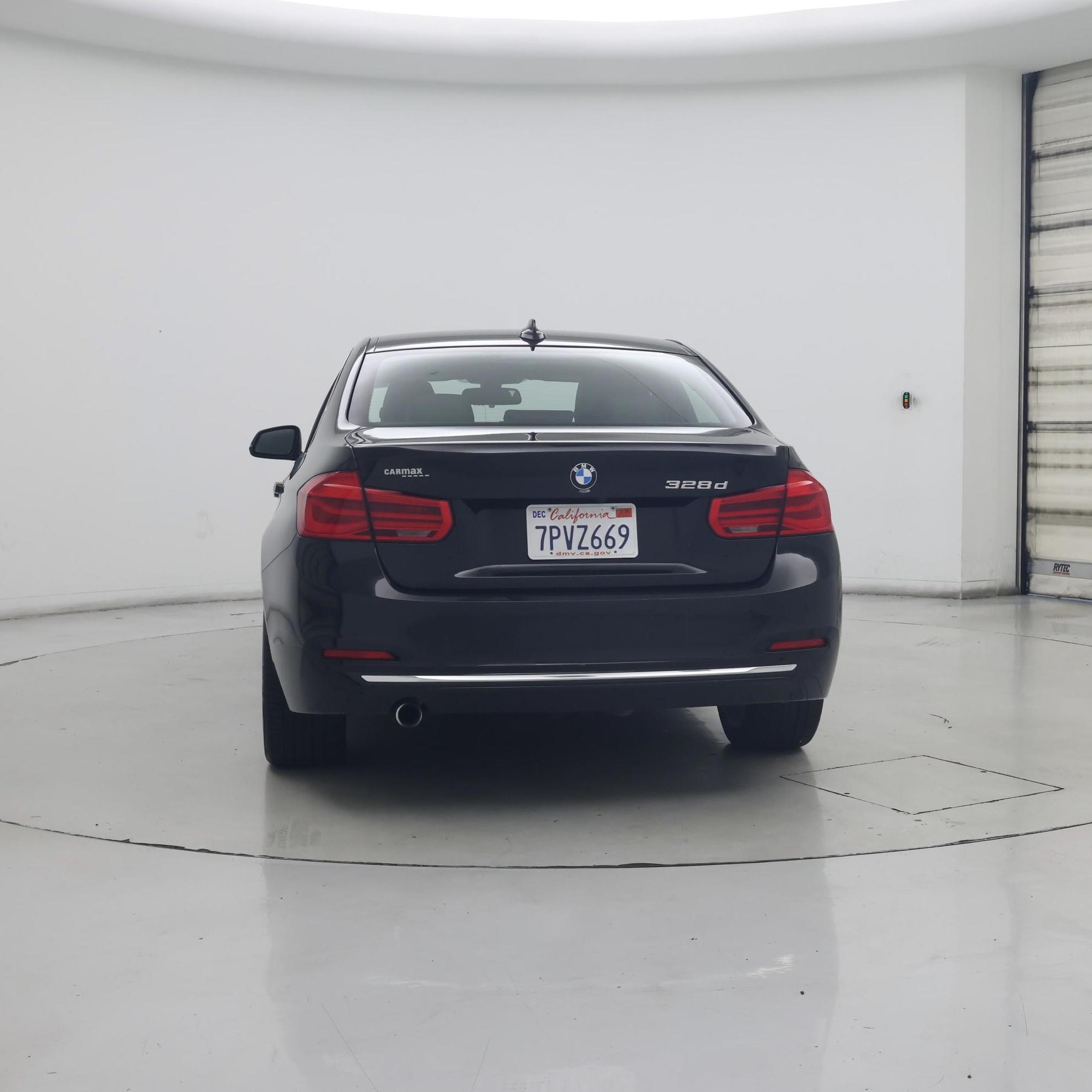 Thumbnail: 2016 BMW 3 Series - 6