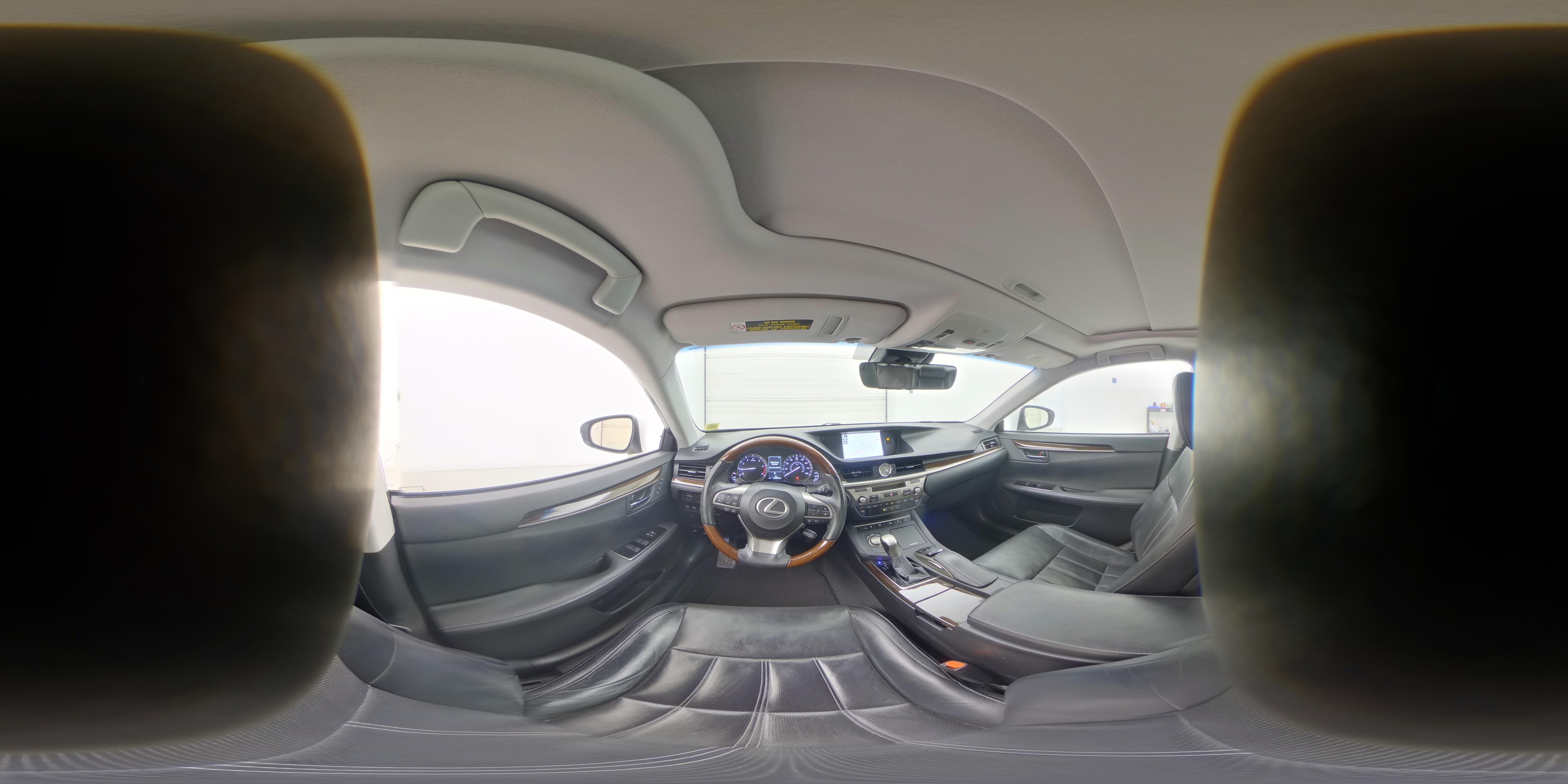 2017 Lexus ES 350 - Photo 28