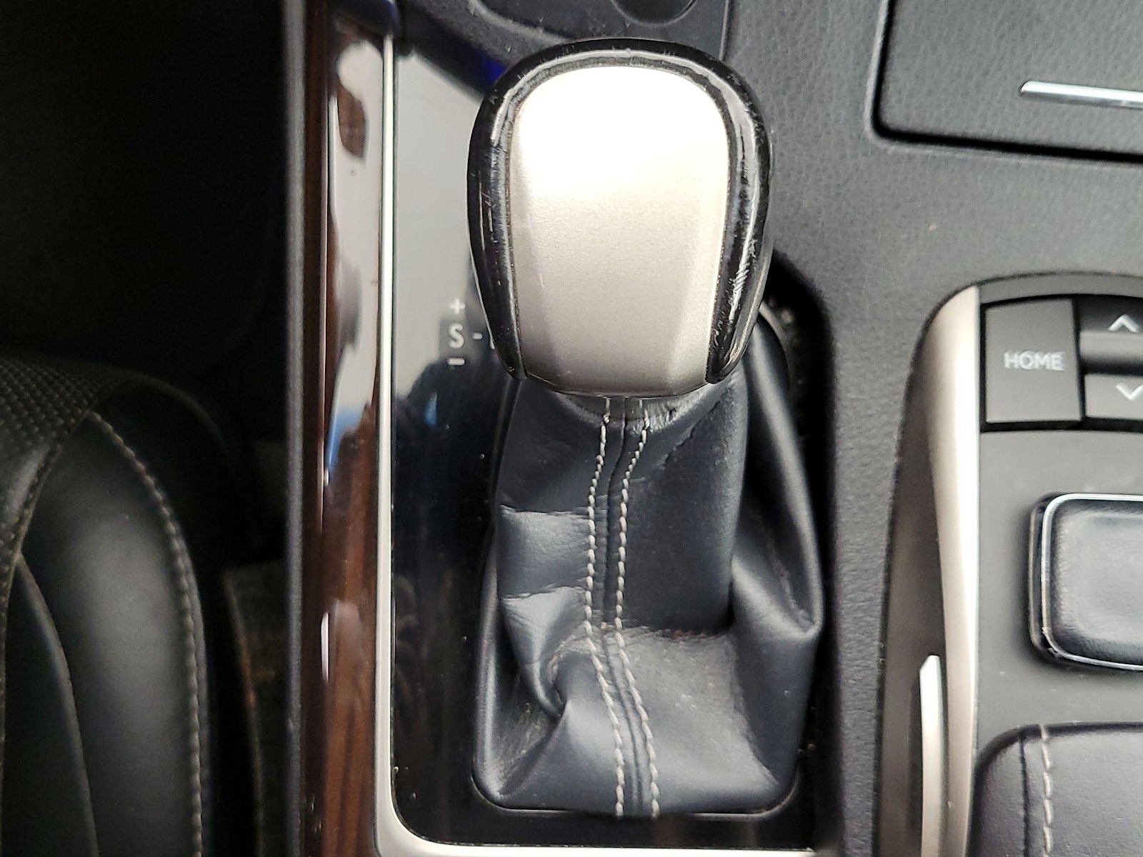 2017 Lexus ES 350 - Photo 19