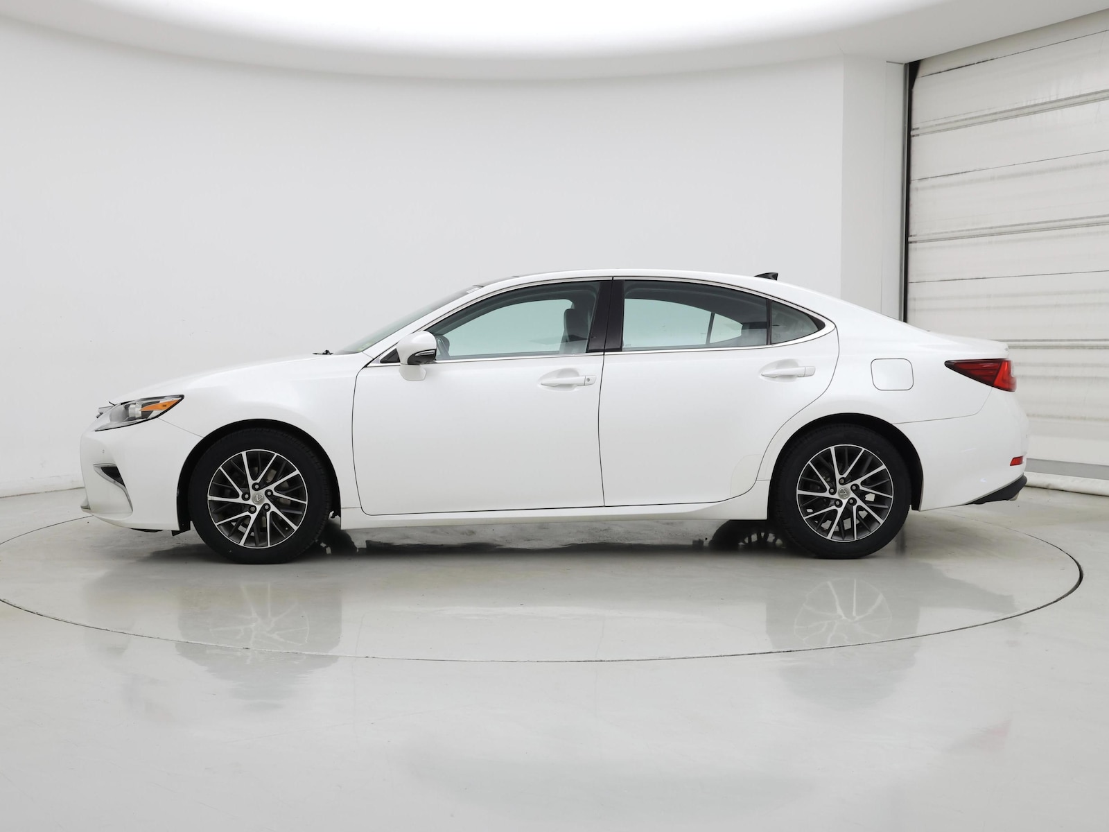 2017 Lexus ES 350 - Photo 4