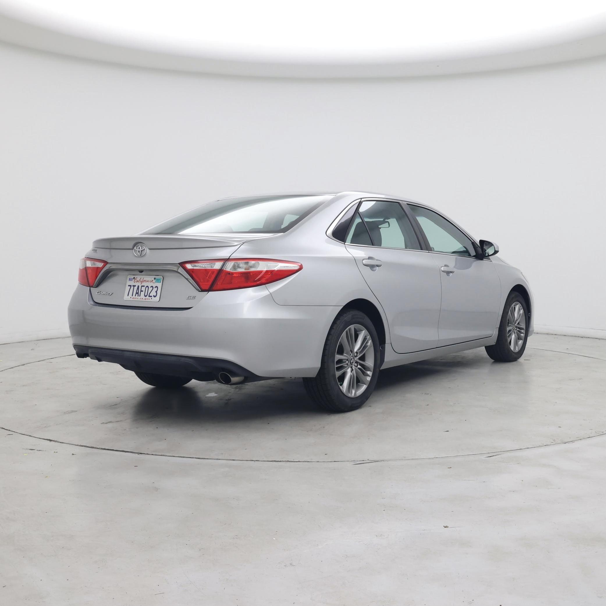 Thumbnail: 2016 Toyota Camry - 8