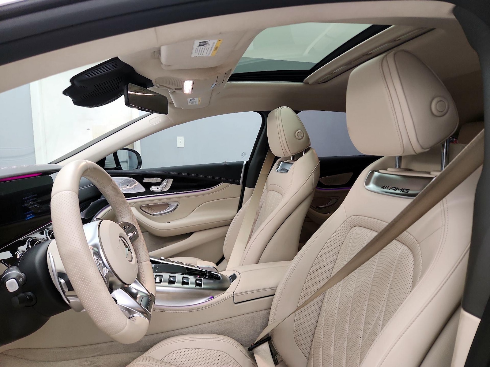 Sunroof(s) & Overhead Airbags