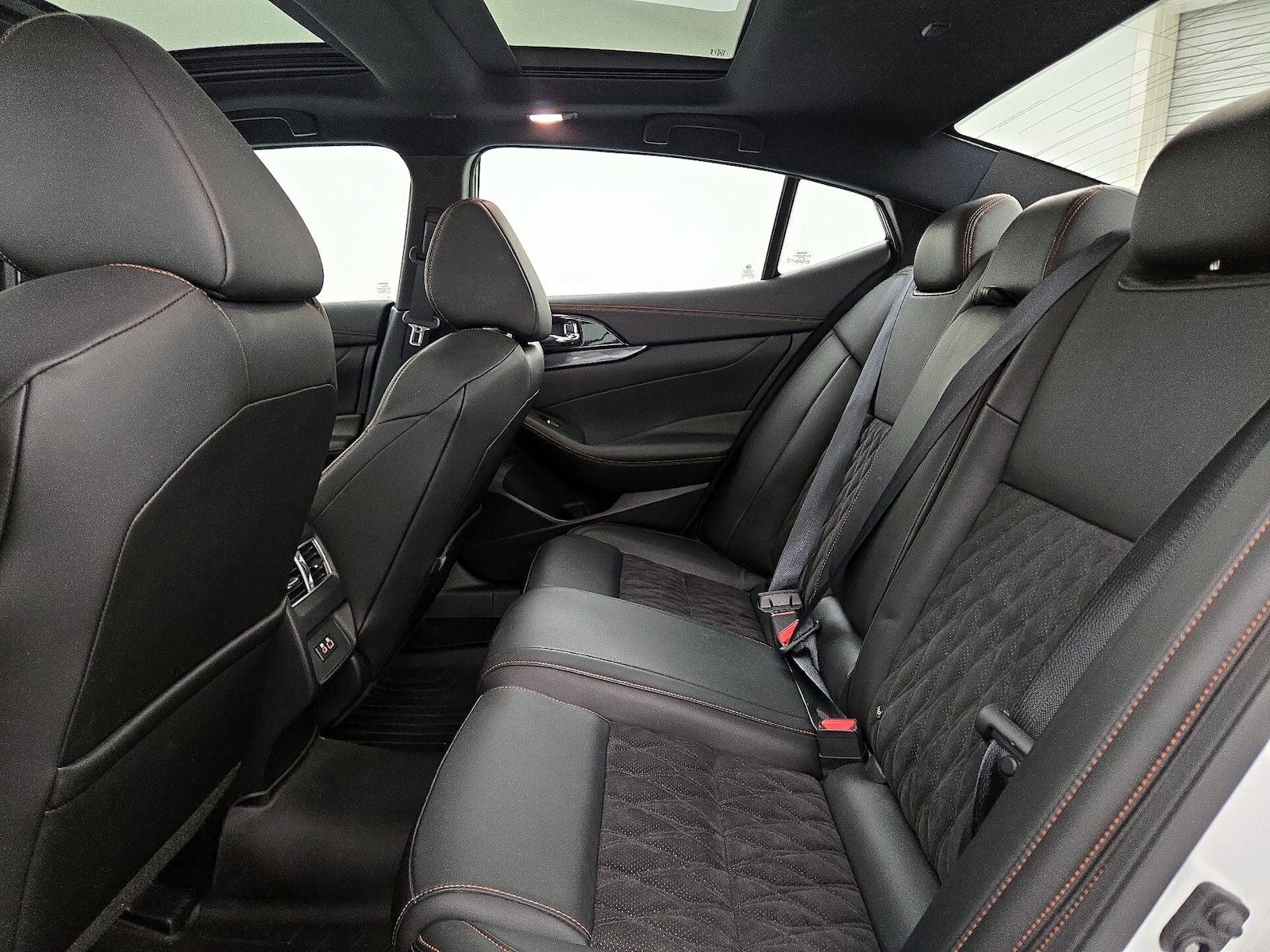 2021 Nissan Maxima SR - Photo 22