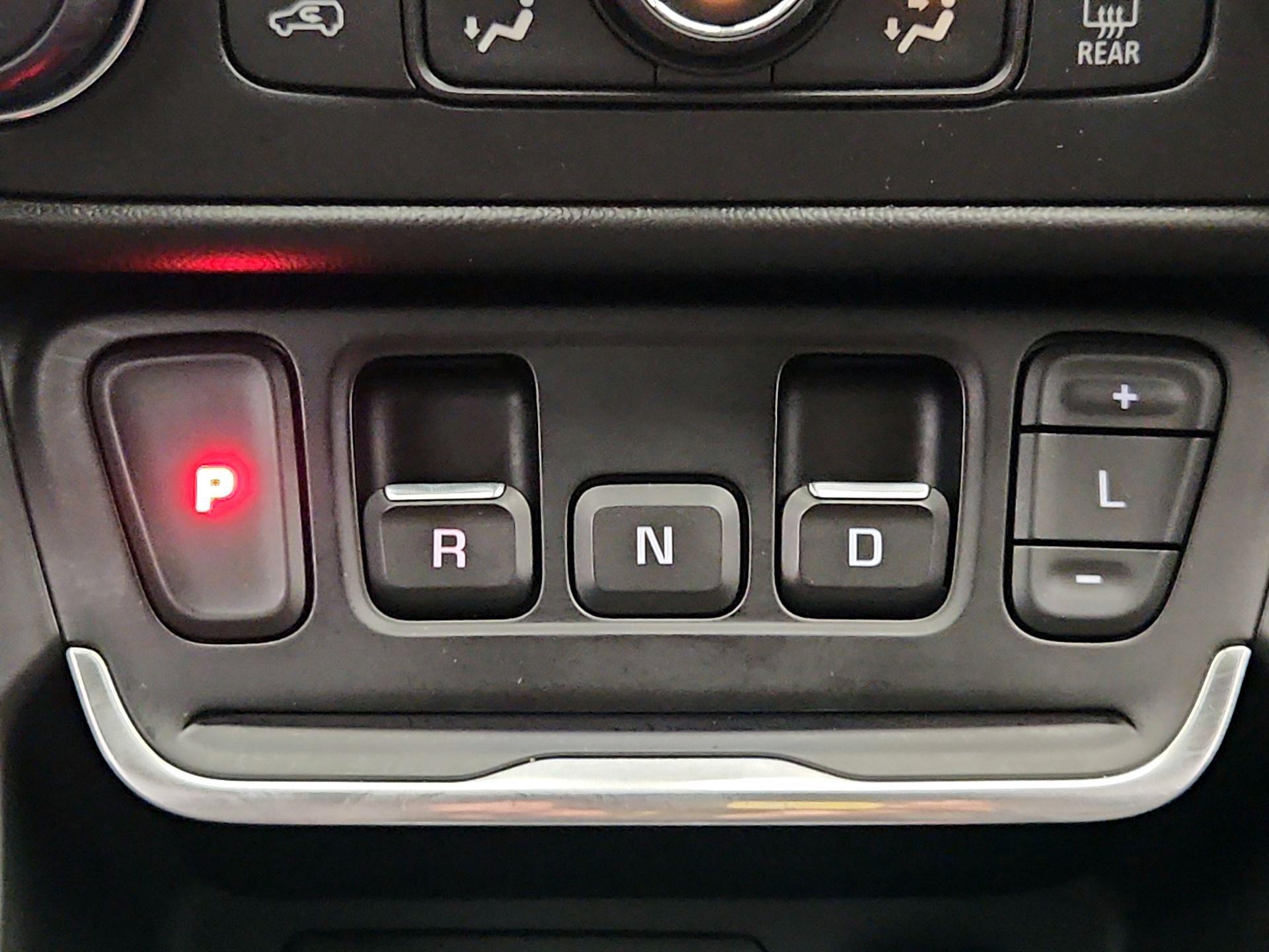 Thumbnail: 2020 GMC Terrain - 18