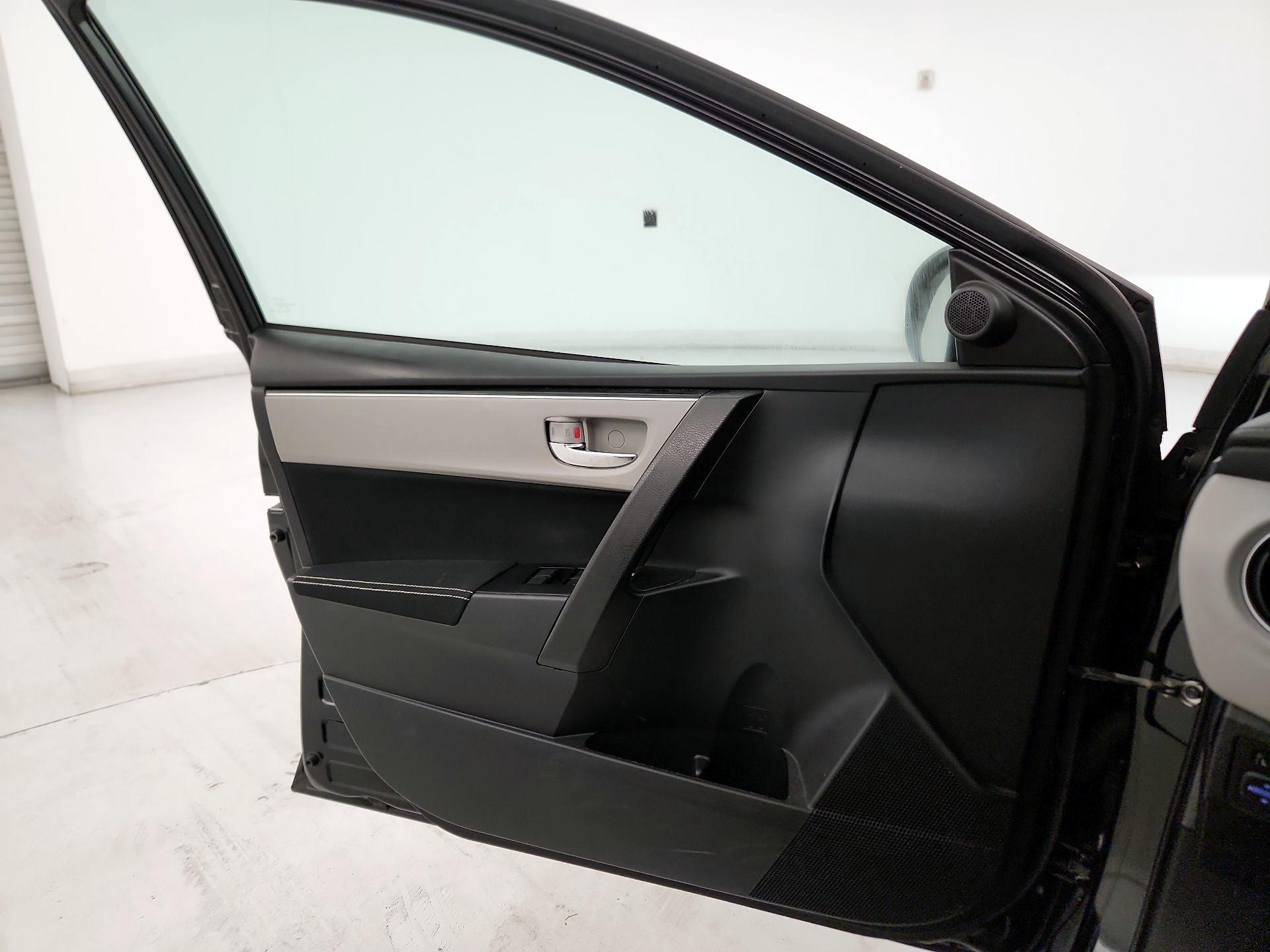Thumbnail: 2019 Toyota Corolla - 12