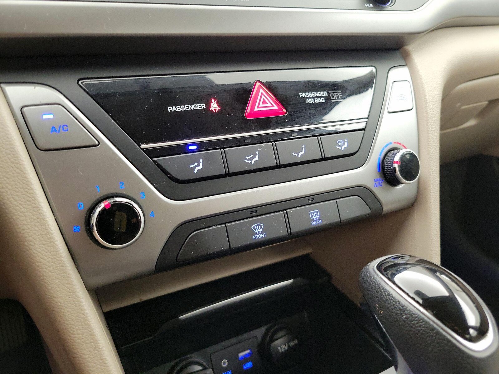 2018 Hyundai Elantra SEL - Photo 15
