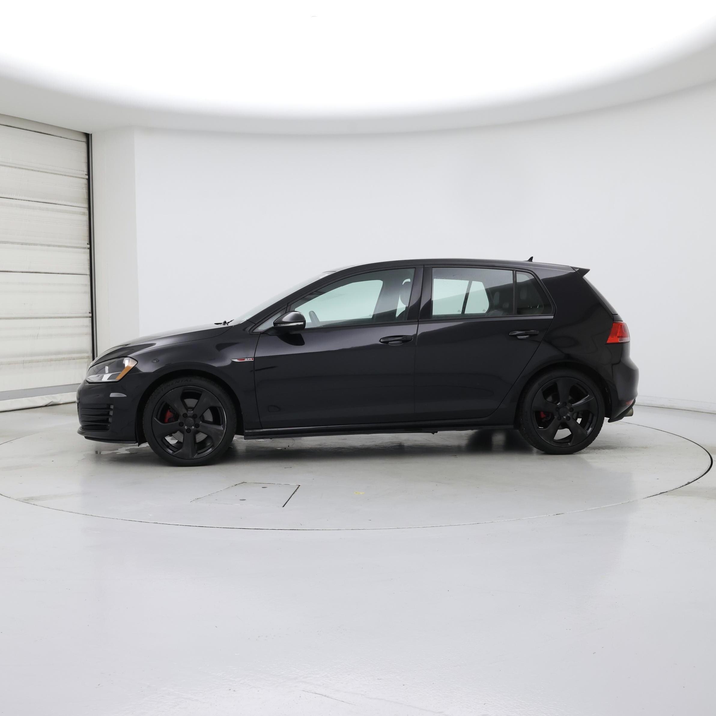 Thumbnail: 2015 Volkswagen Golf - 3