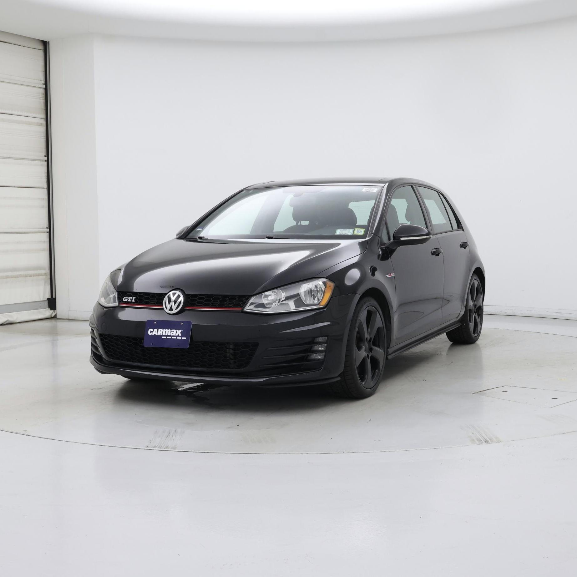 Thumbnail: 2015 Volkswagen Golf - 4