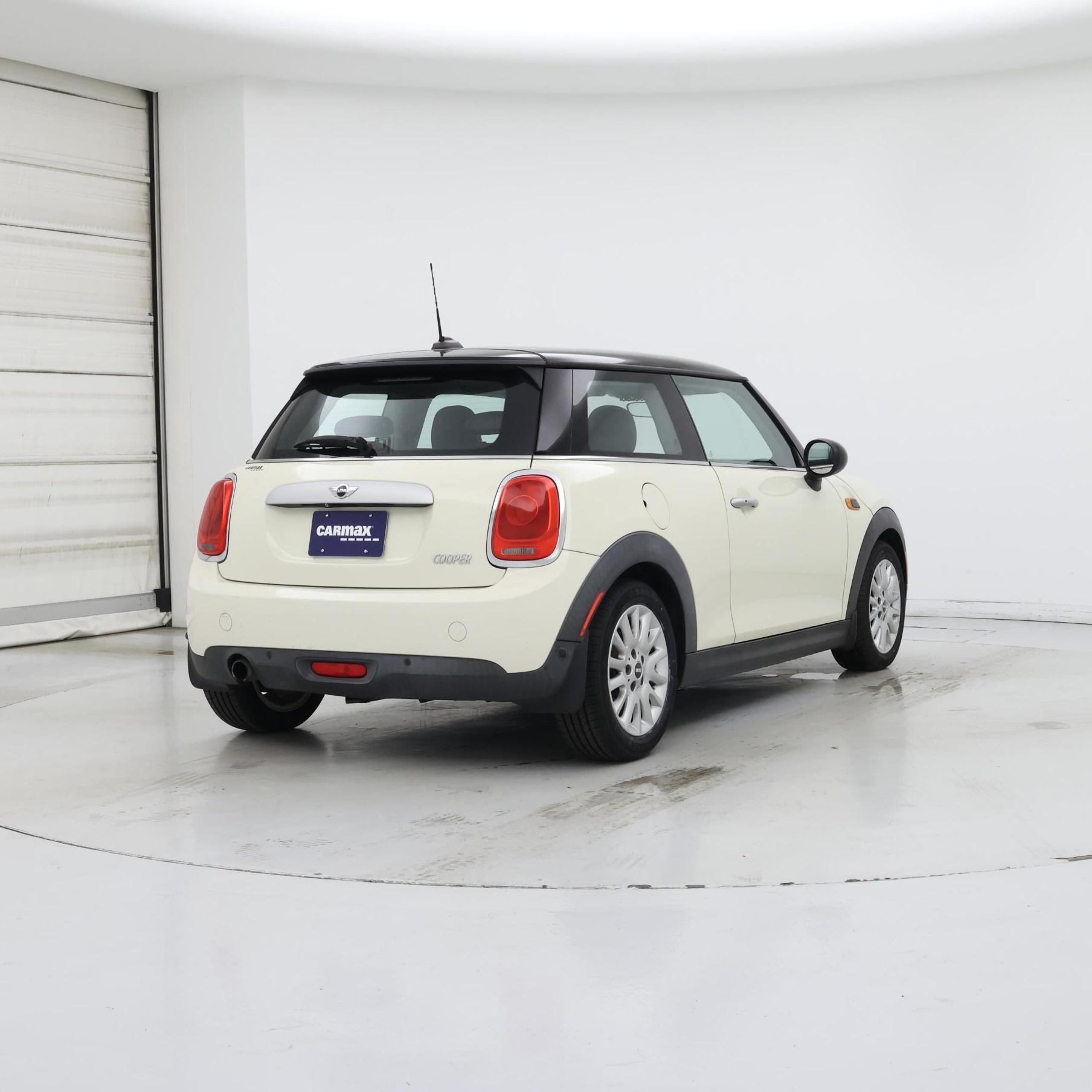 Thumbnail: 2015 MINI Cooper Hardtop - 8
