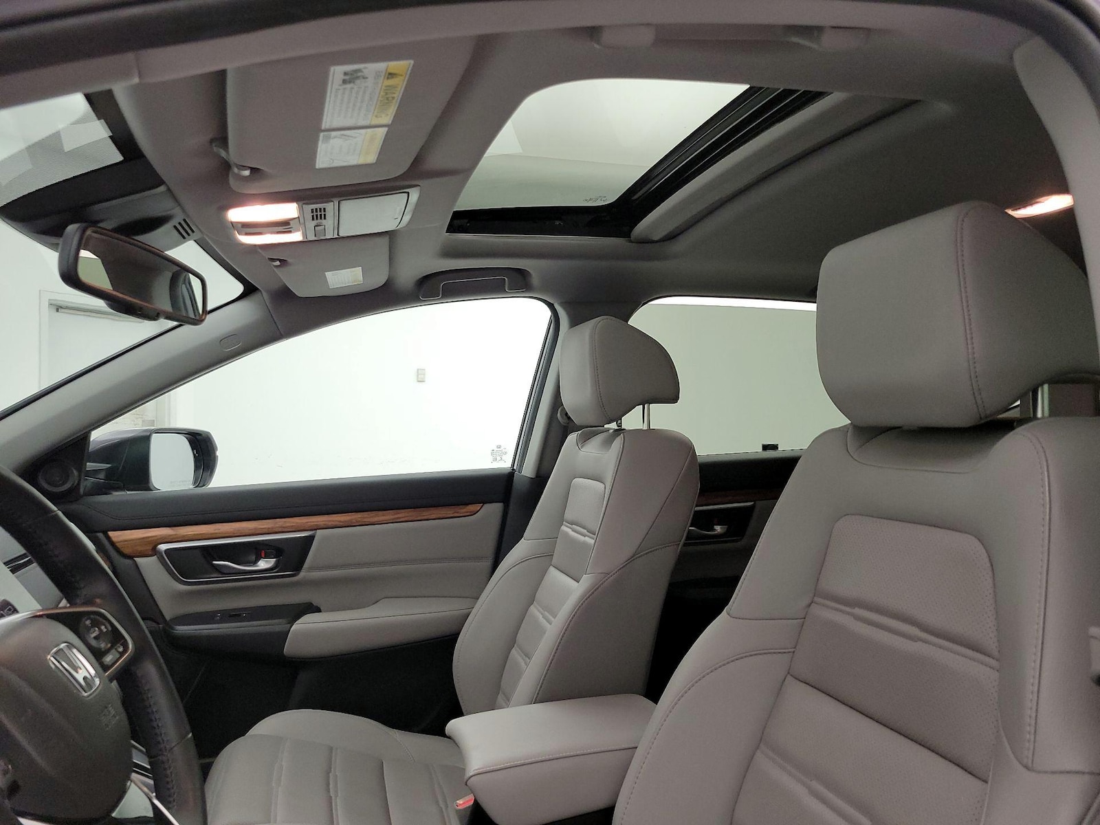 Sunroof(s) & Overhead Airbags