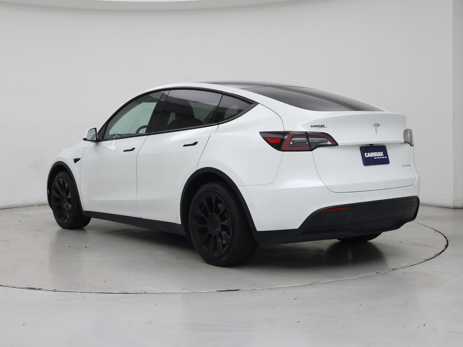 2020 Tesla Model Y Long Range - Photo 3
