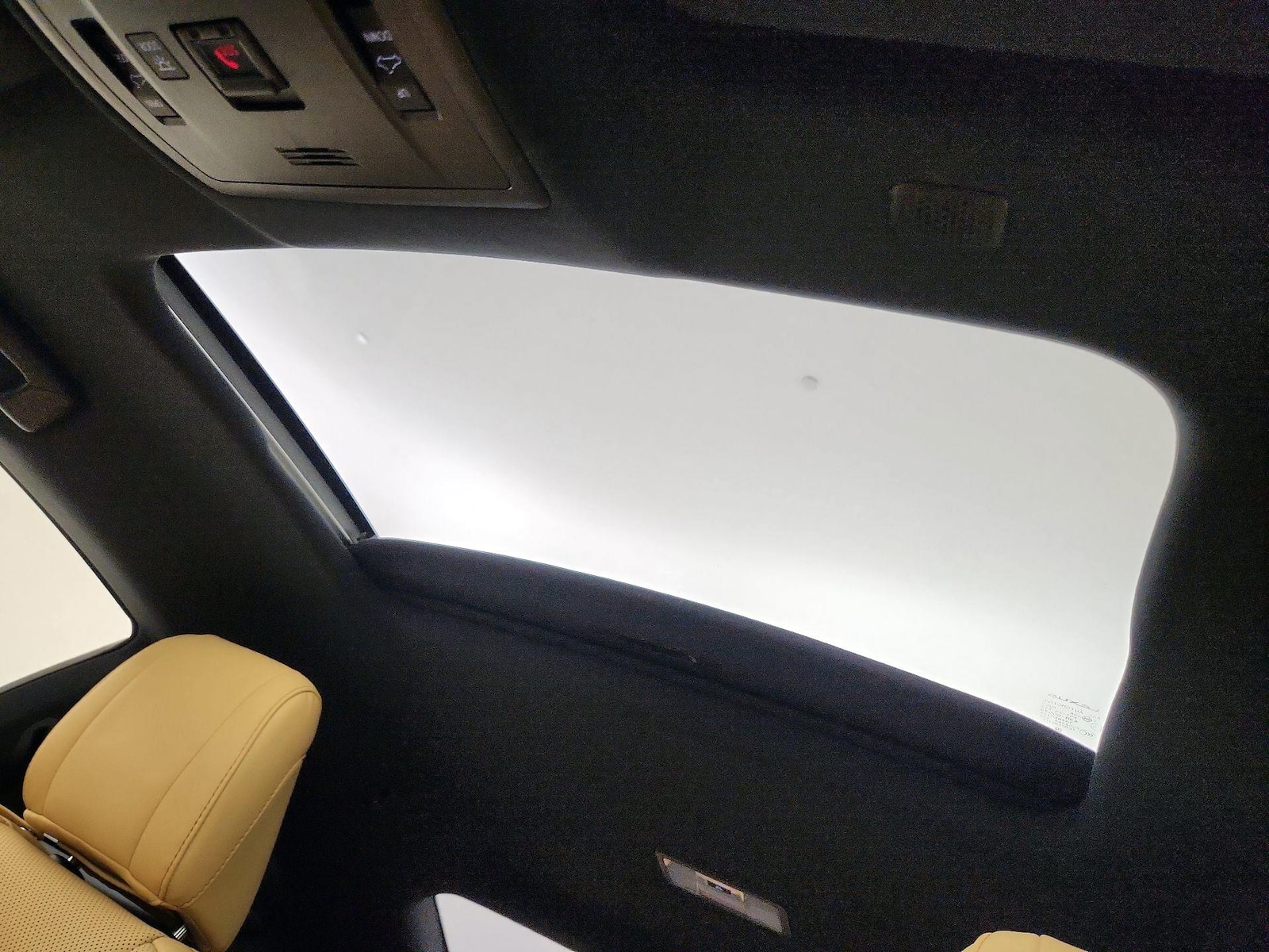 2021 Lexus RC 300 - Photo 18