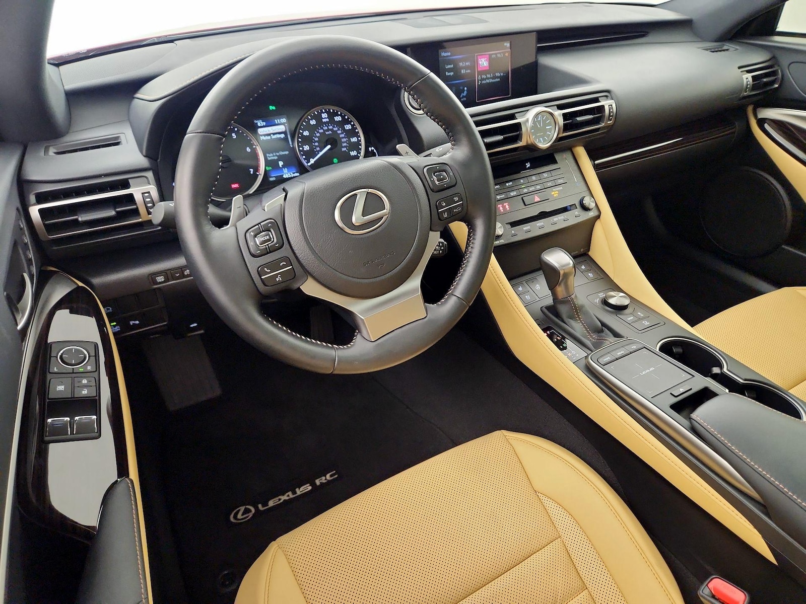 2021 Lexus RC 300 - Photo 8