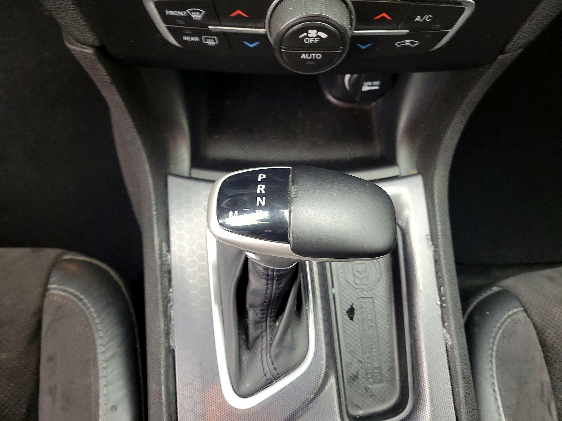 Thumbnail: 2016 Dodge Charger - 17