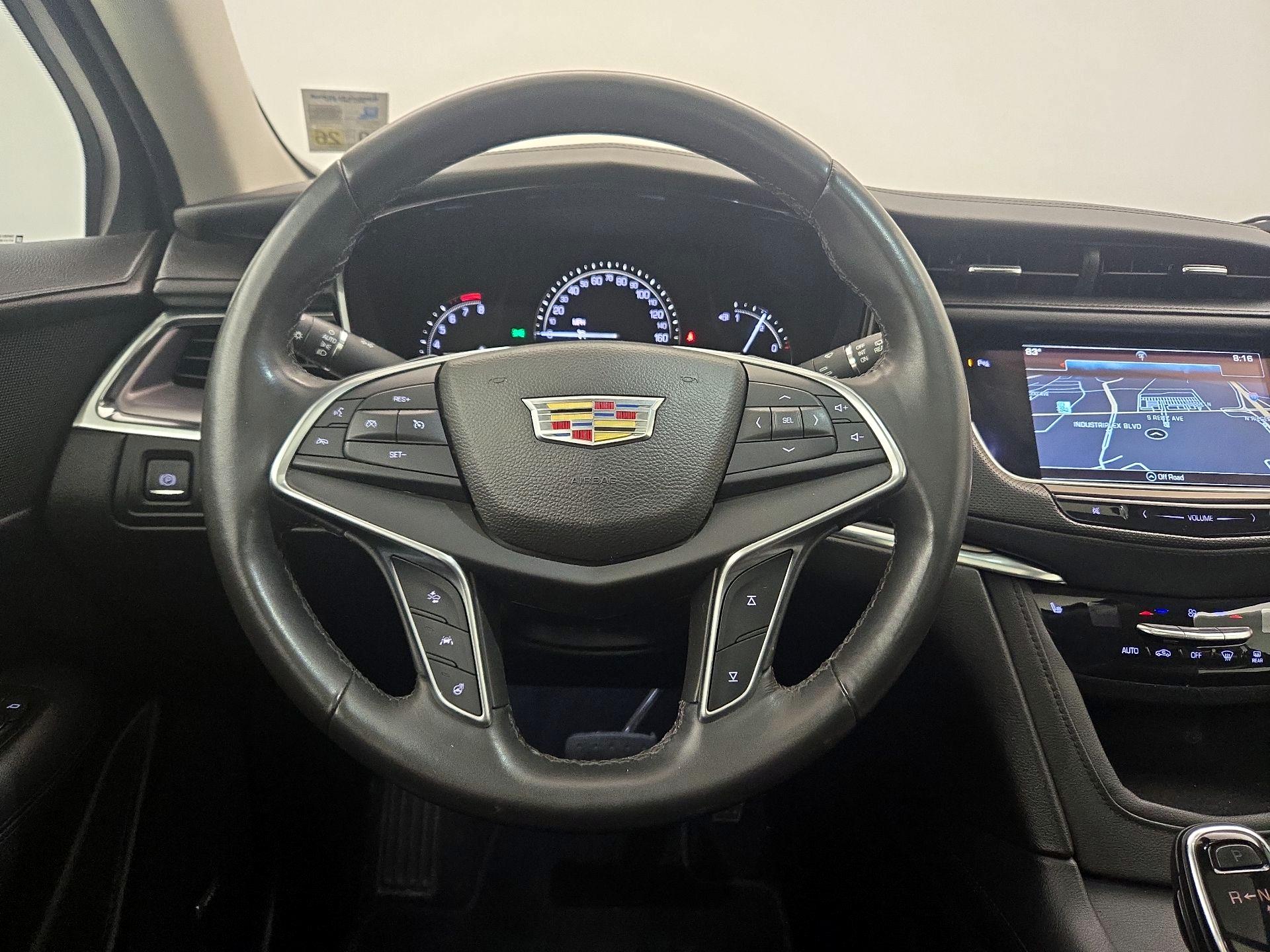 Thumbnail: 2017 Cadillac XT5 - 10