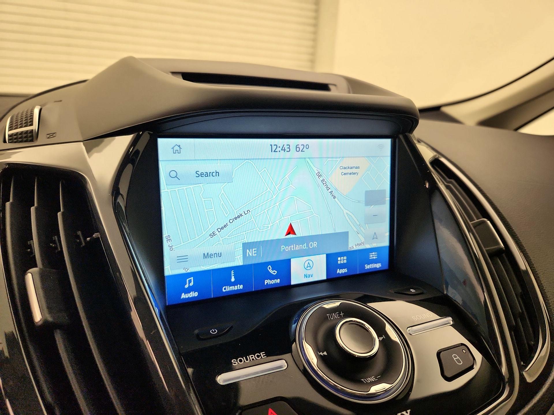 Thumbnail: 2016 Ford C-Max - 14