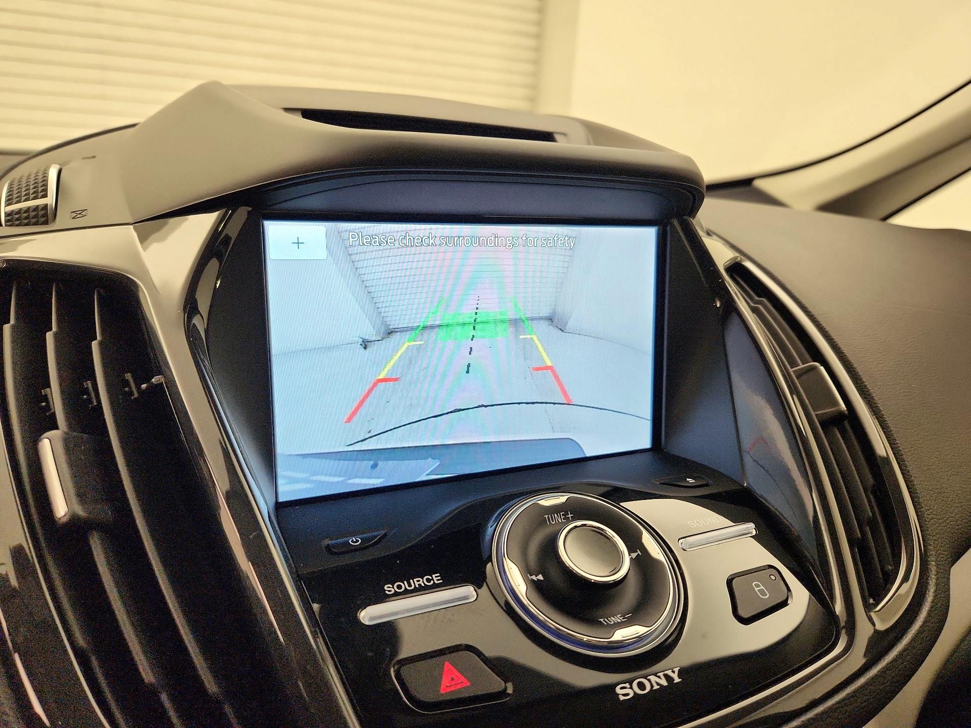 Thumbnail: 2016 Ford C-Max - 15