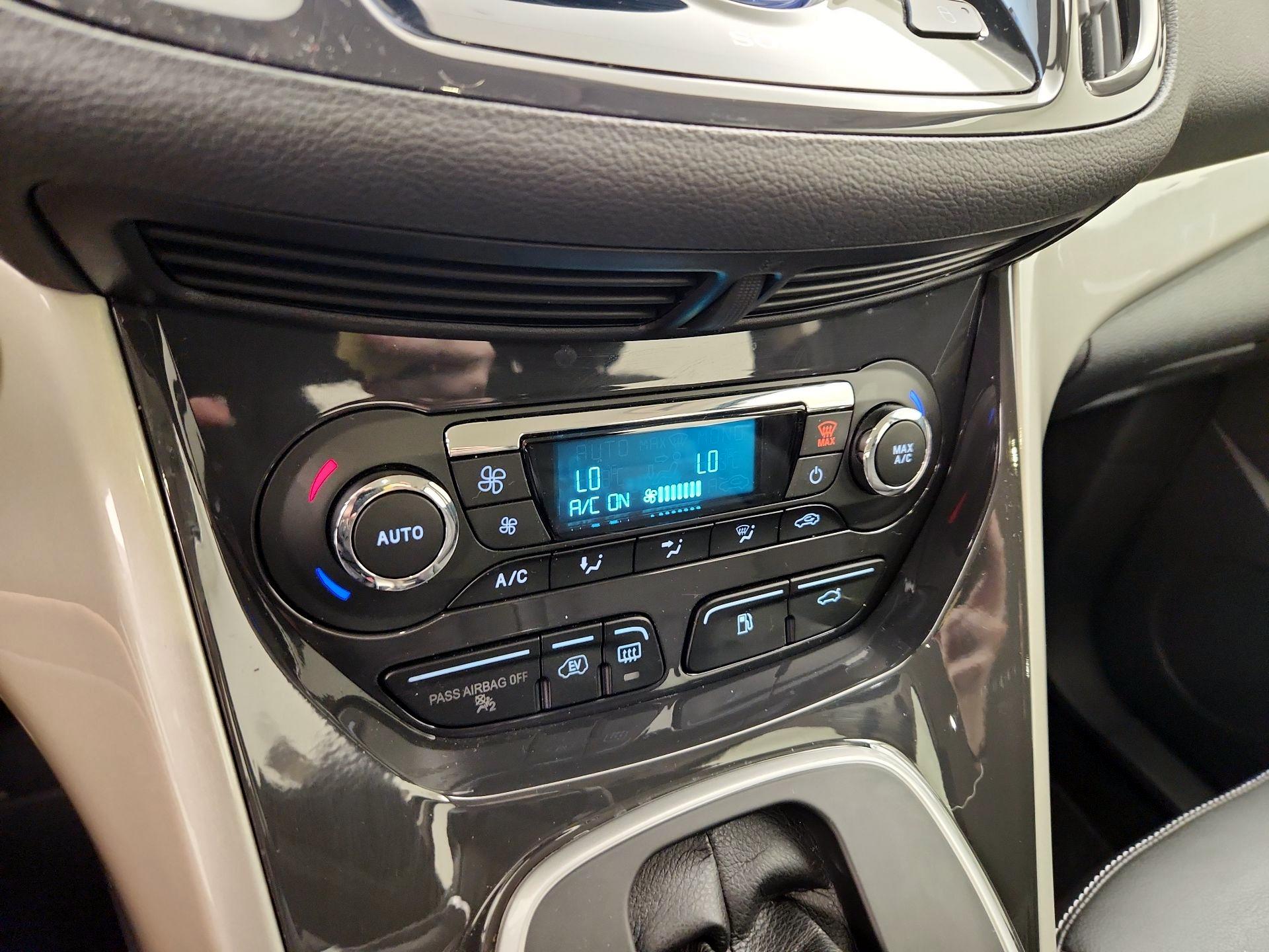 Thumbnail: 2016 Ford C-Max - 17