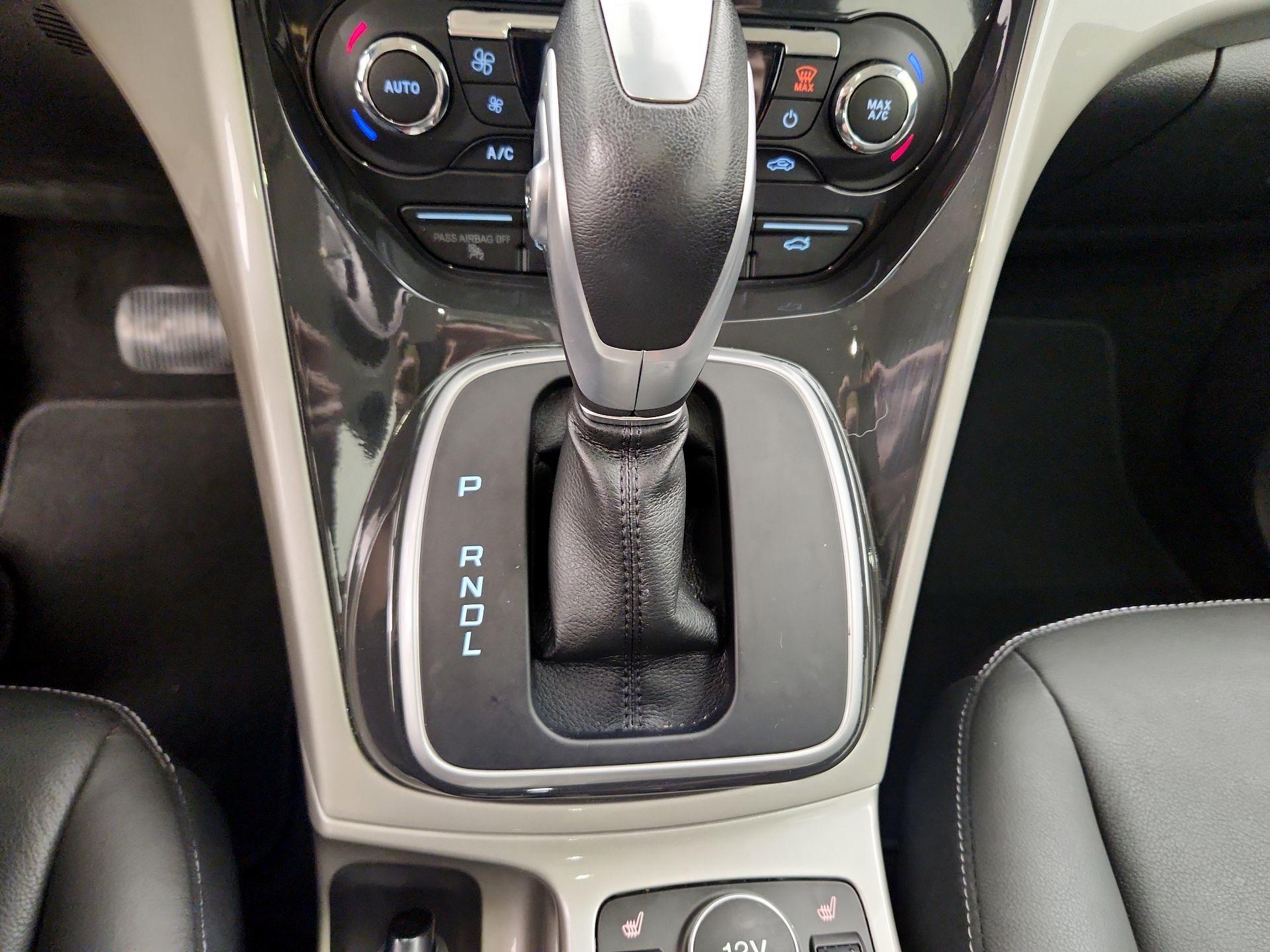Thumbnail: 2016 Ford C-Max - 18
