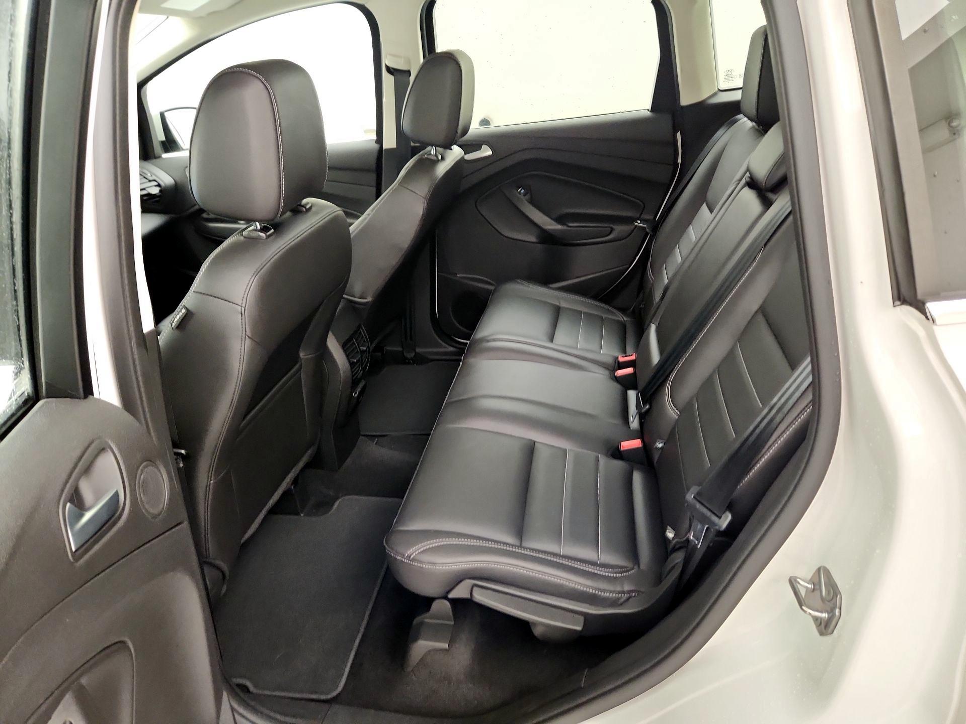 Thumbnail: 2016 Ford C-Max - 20