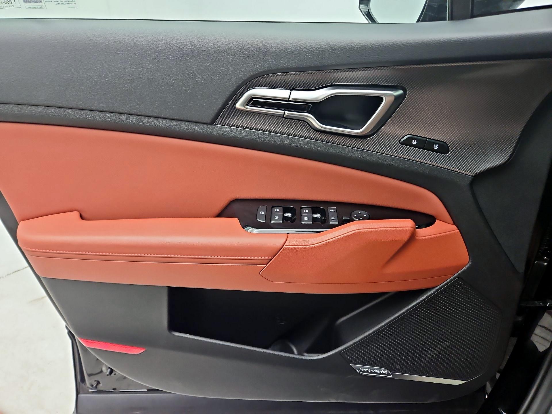 Thumbnail: 2025 Kia Sportage - 12