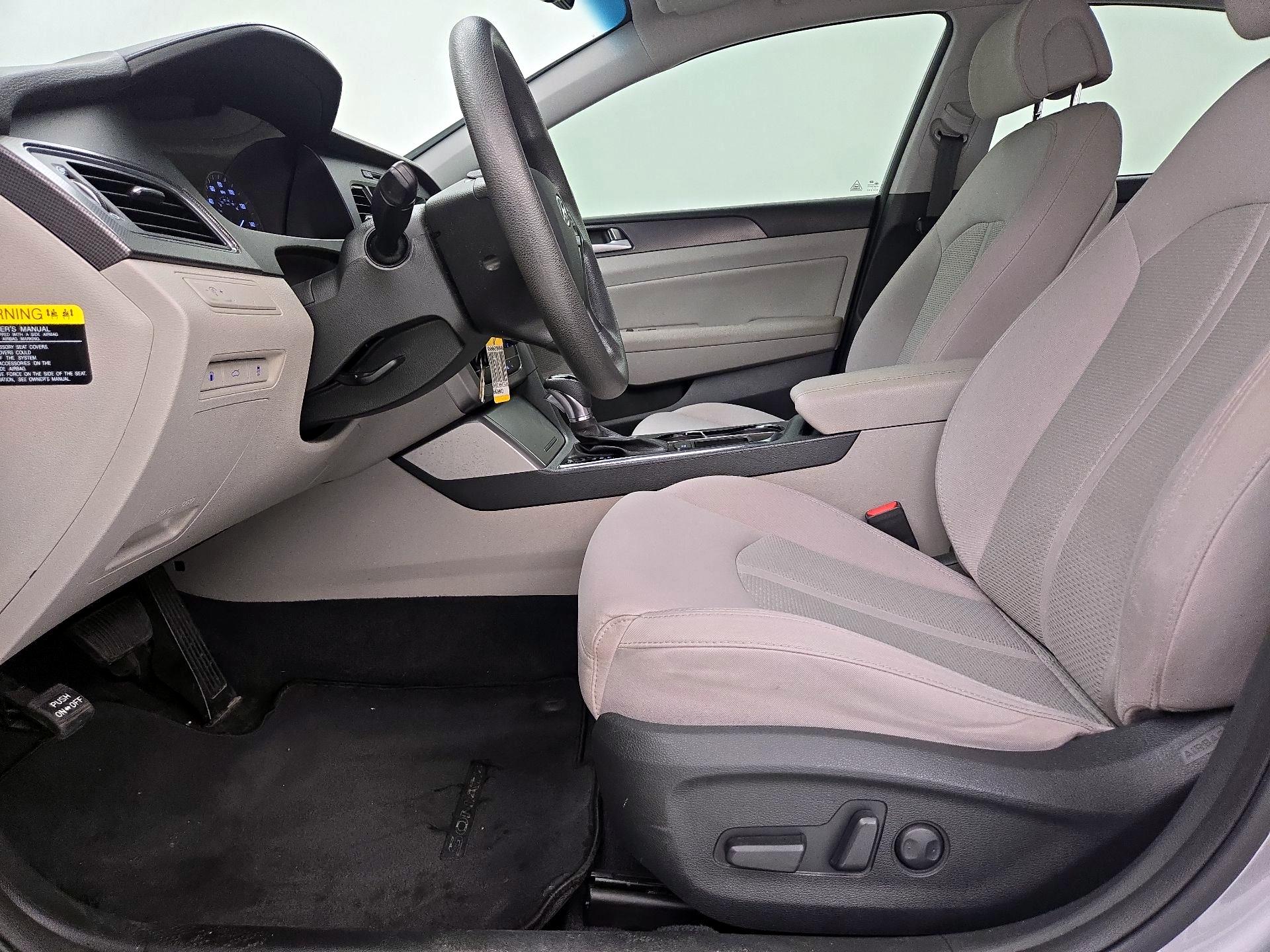 Thumbnail: 2016 Hyundai Sonata - 11
