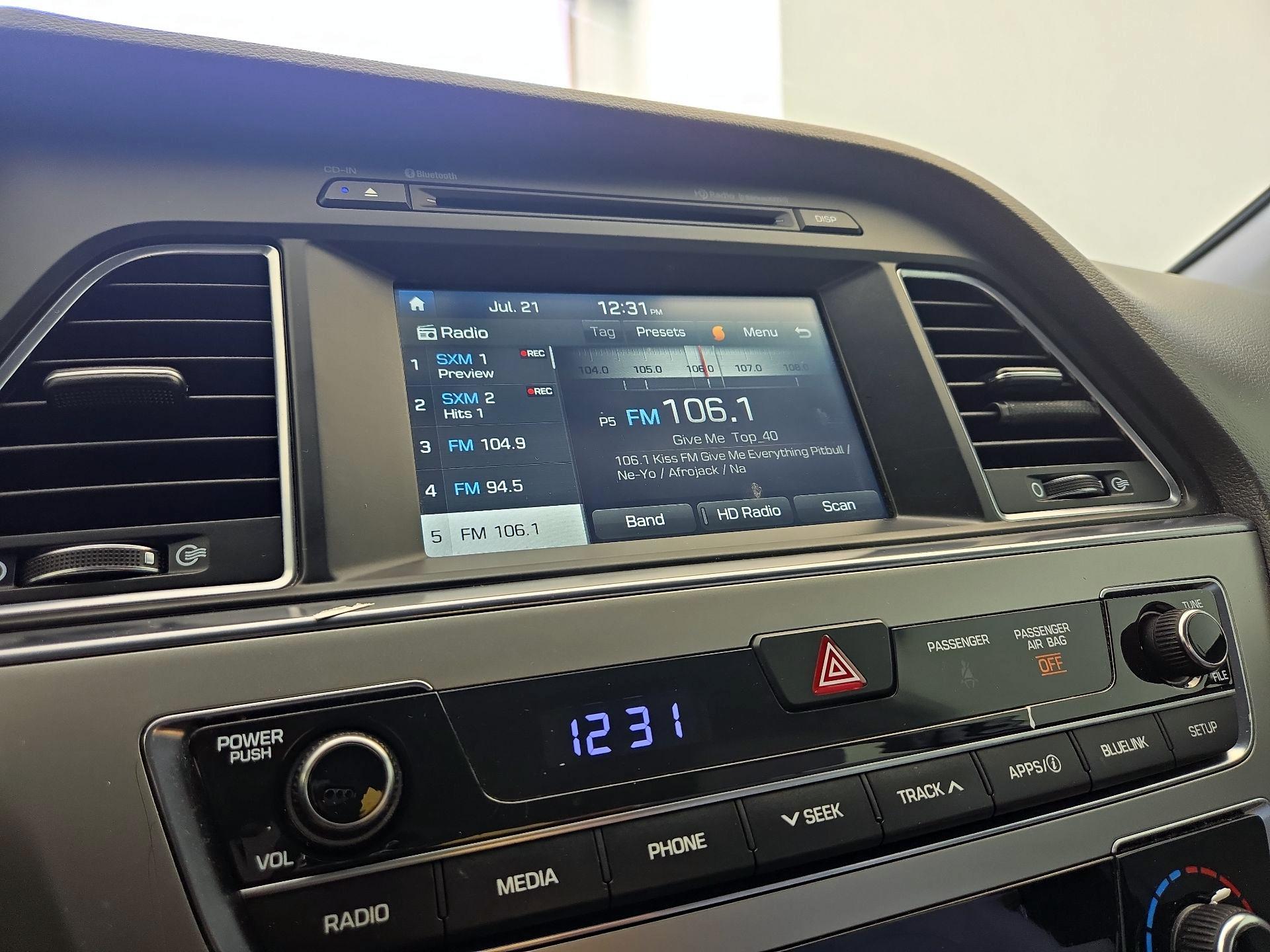 Thumbnail: 2016 Hyundai Sonata - 15