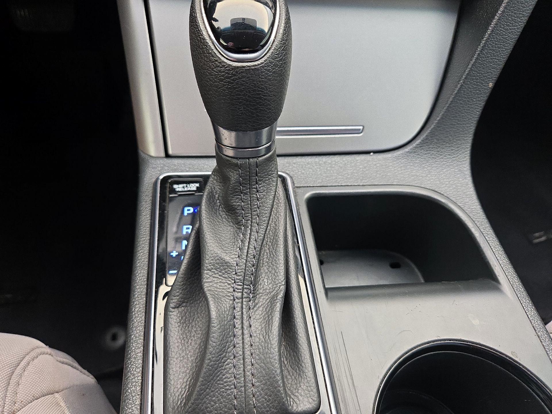 Thumbnail: 2016 Hyundai Sonata - 17