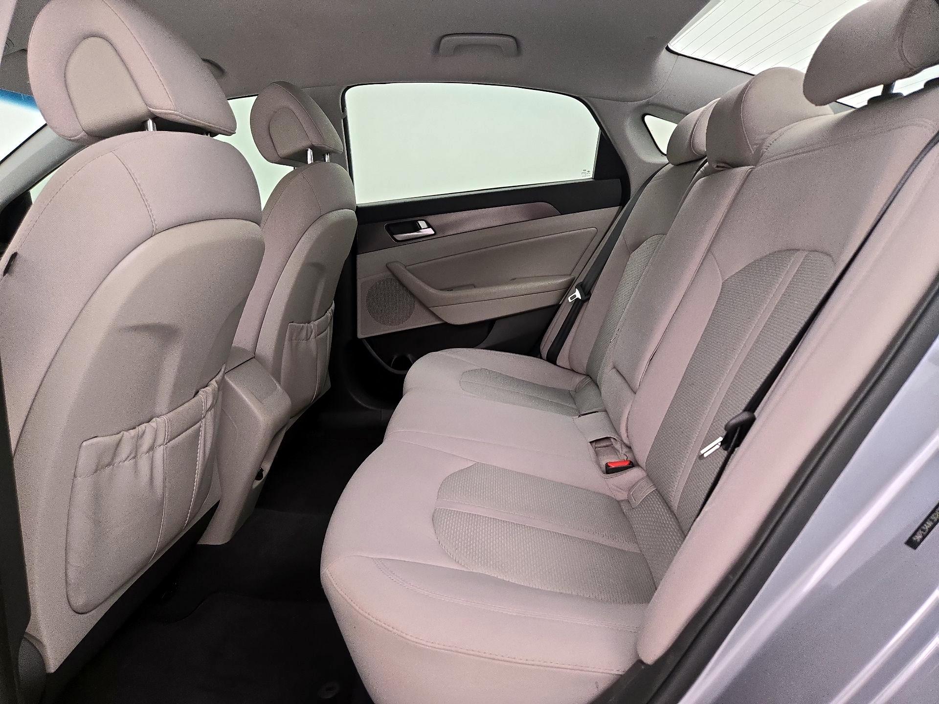 Thumbnail: 2016 Hyundai Sonata - 19