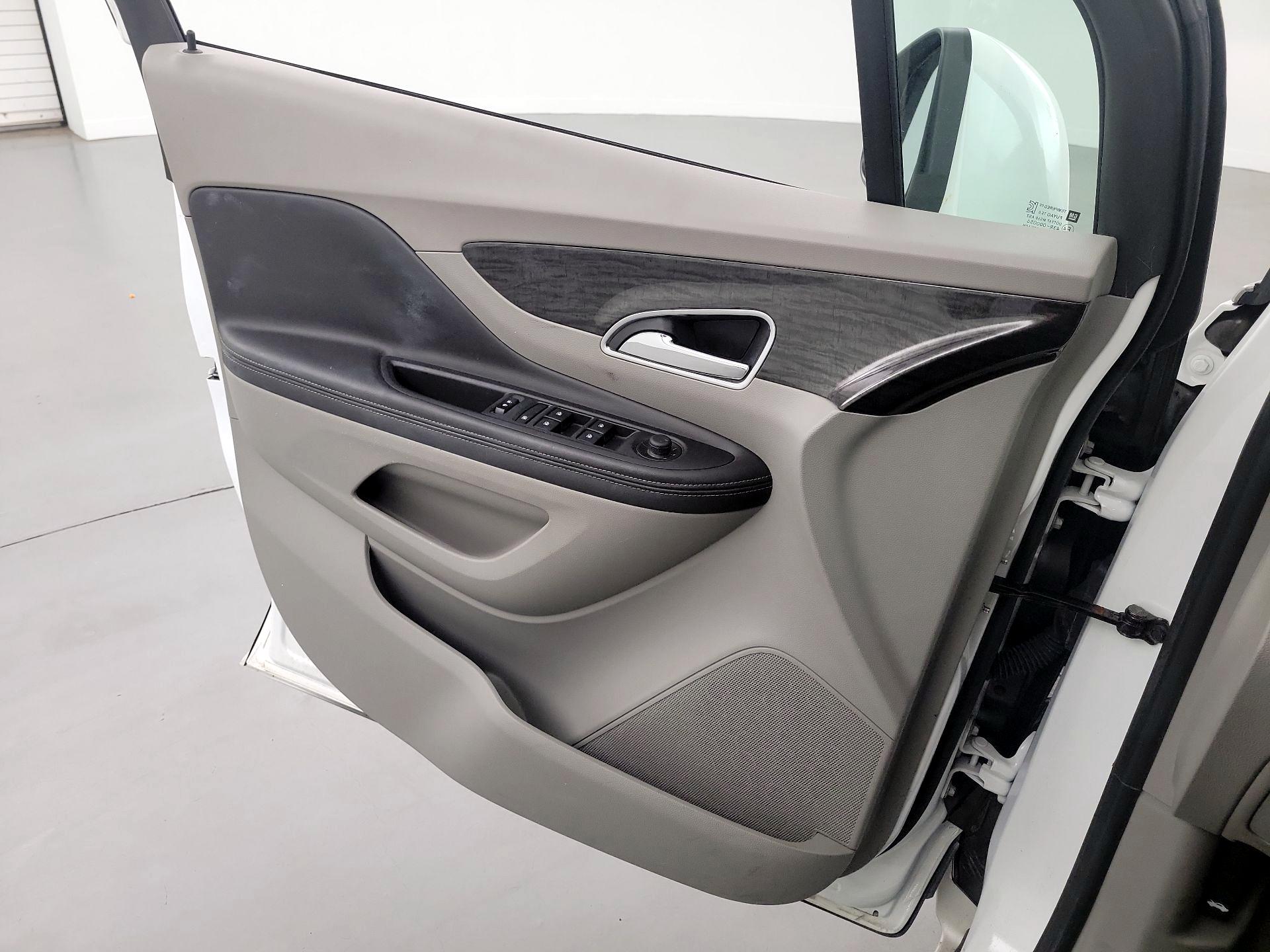 Thumbnail: 2015 Buick Encore - 12