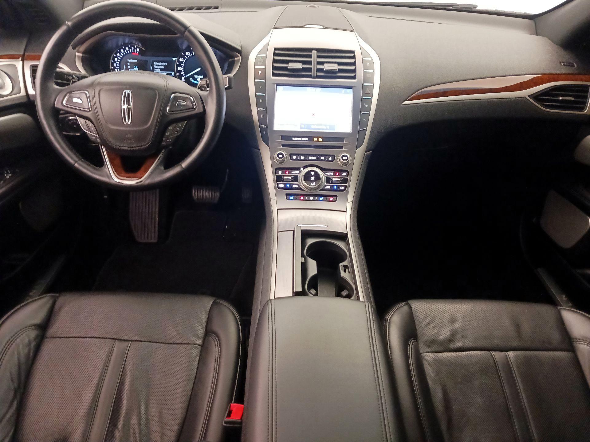 Thumbnail: 2020 Lincoln MKZ - 9