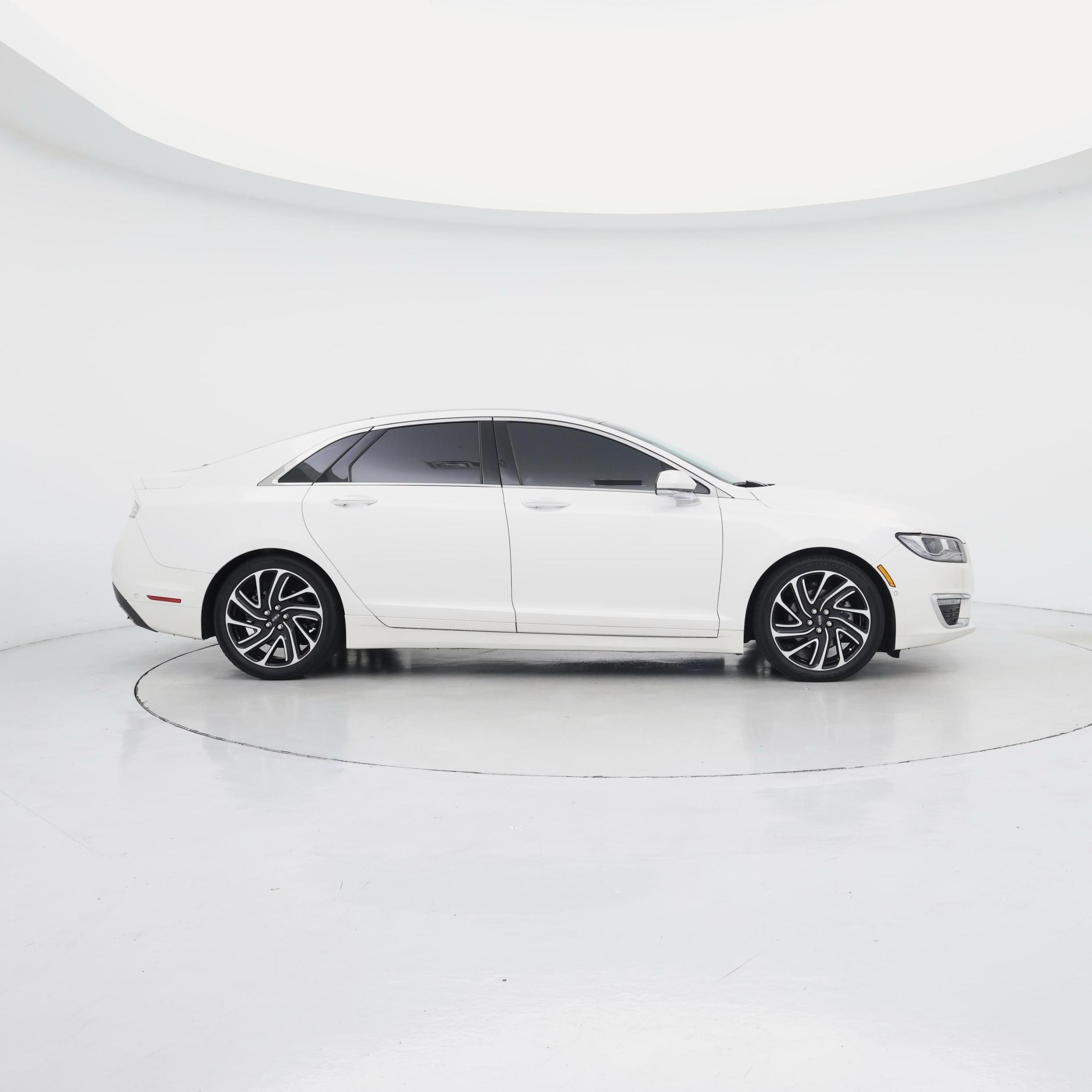 Thumbnail: 2020 Lincoln MKZ - 7