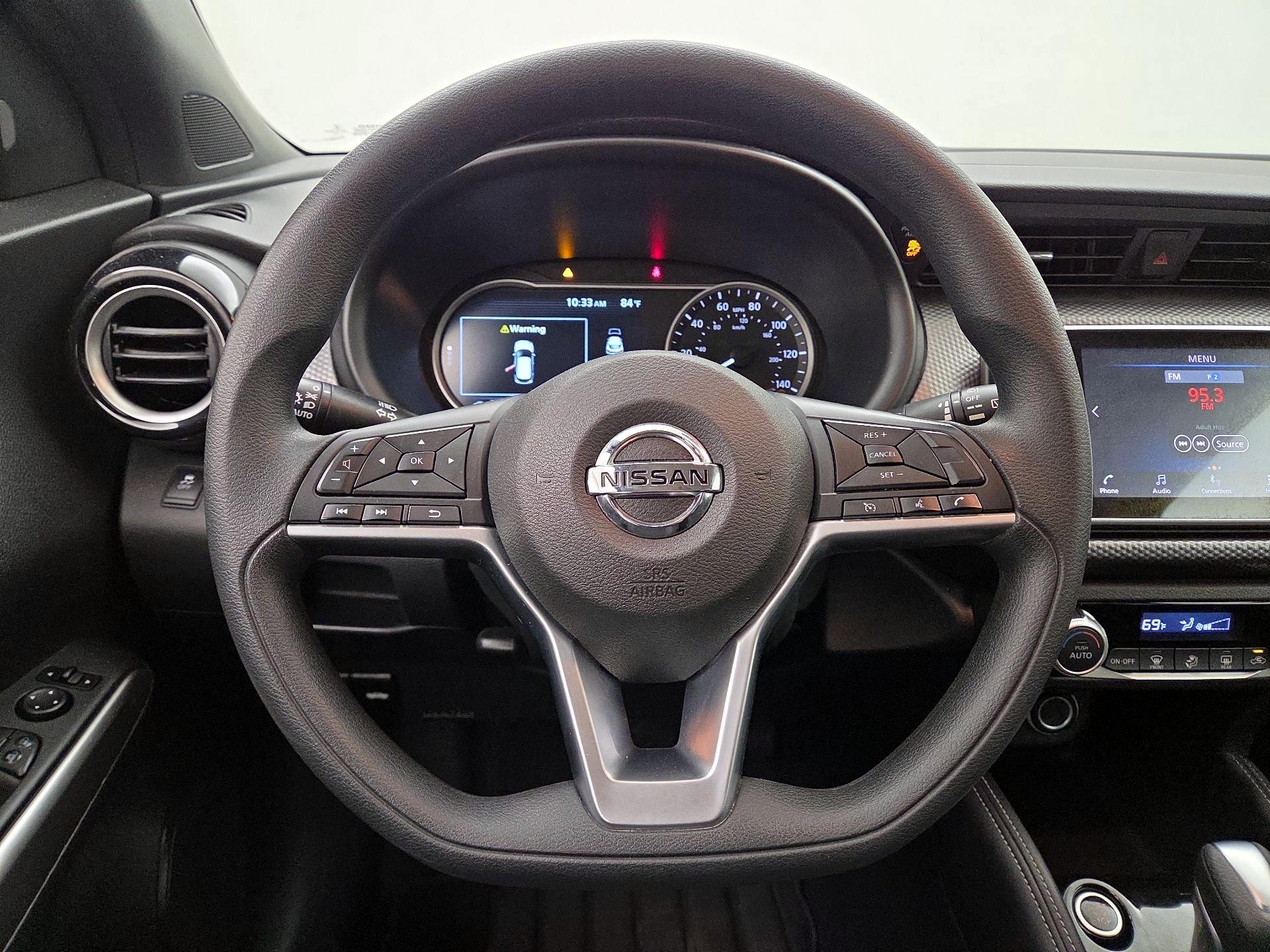 Thumbnail: 2019 Nissan Kicks - 10