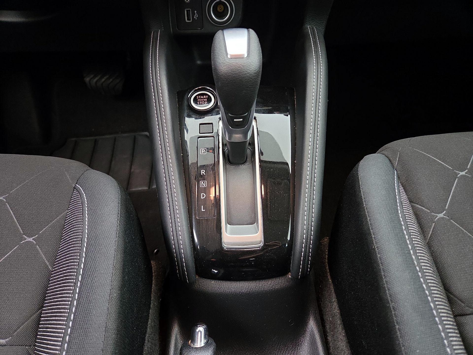Thumbnail: 2019 Nissan Kicks - 16